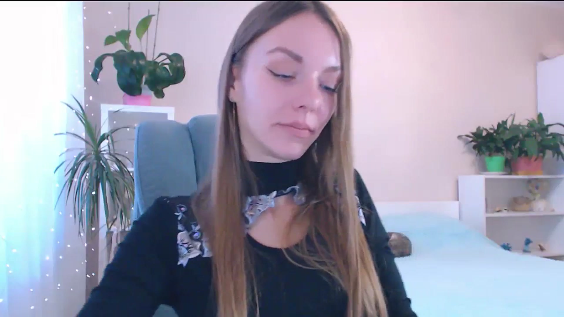 Gallery image thumbnail from Divine_Phenix's myfreecams stream on, 02/05/2024, 13:20 image 15 of 20