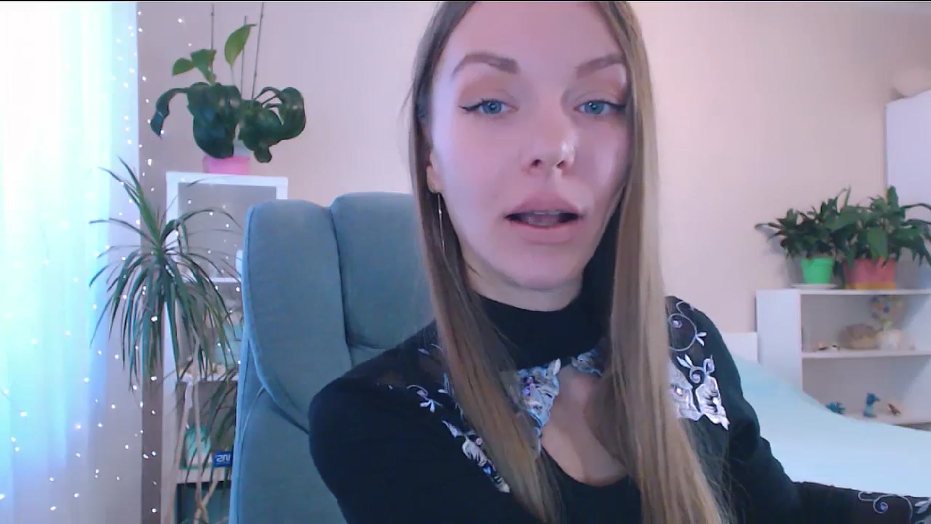 Gallery image thumbnail from Divine_Phenix's myfreecams stream on, 02/05/2024, 13:20 image 12 of 20