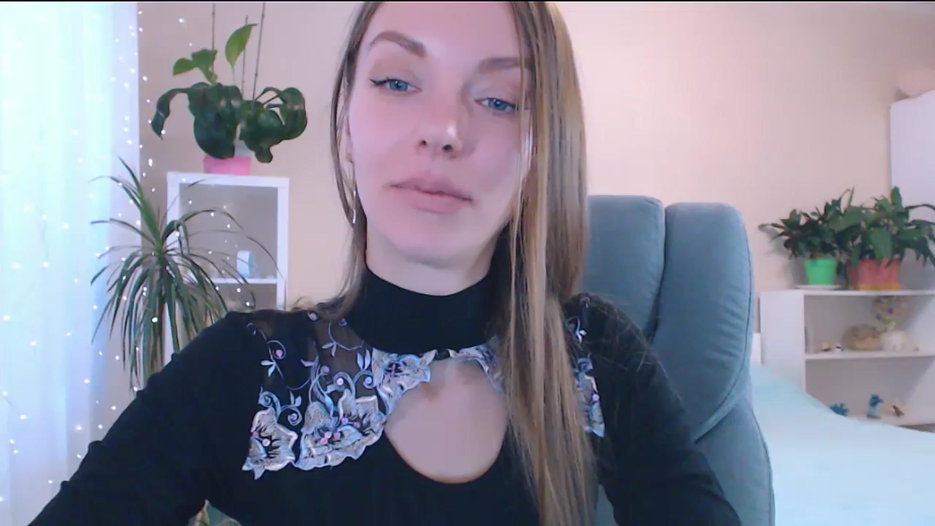 Gallery image thumbnail from Divine_Phenix's myfreecams stream on, 02/05/2024, 13:59 image 16 of 20