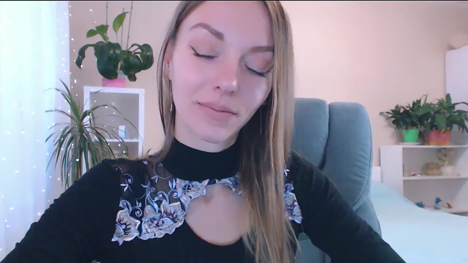 Gallery image thumbnail from Divine_Phenix's myfreecams stream on, 02/05/2024, 13:59 image 17 of 20
