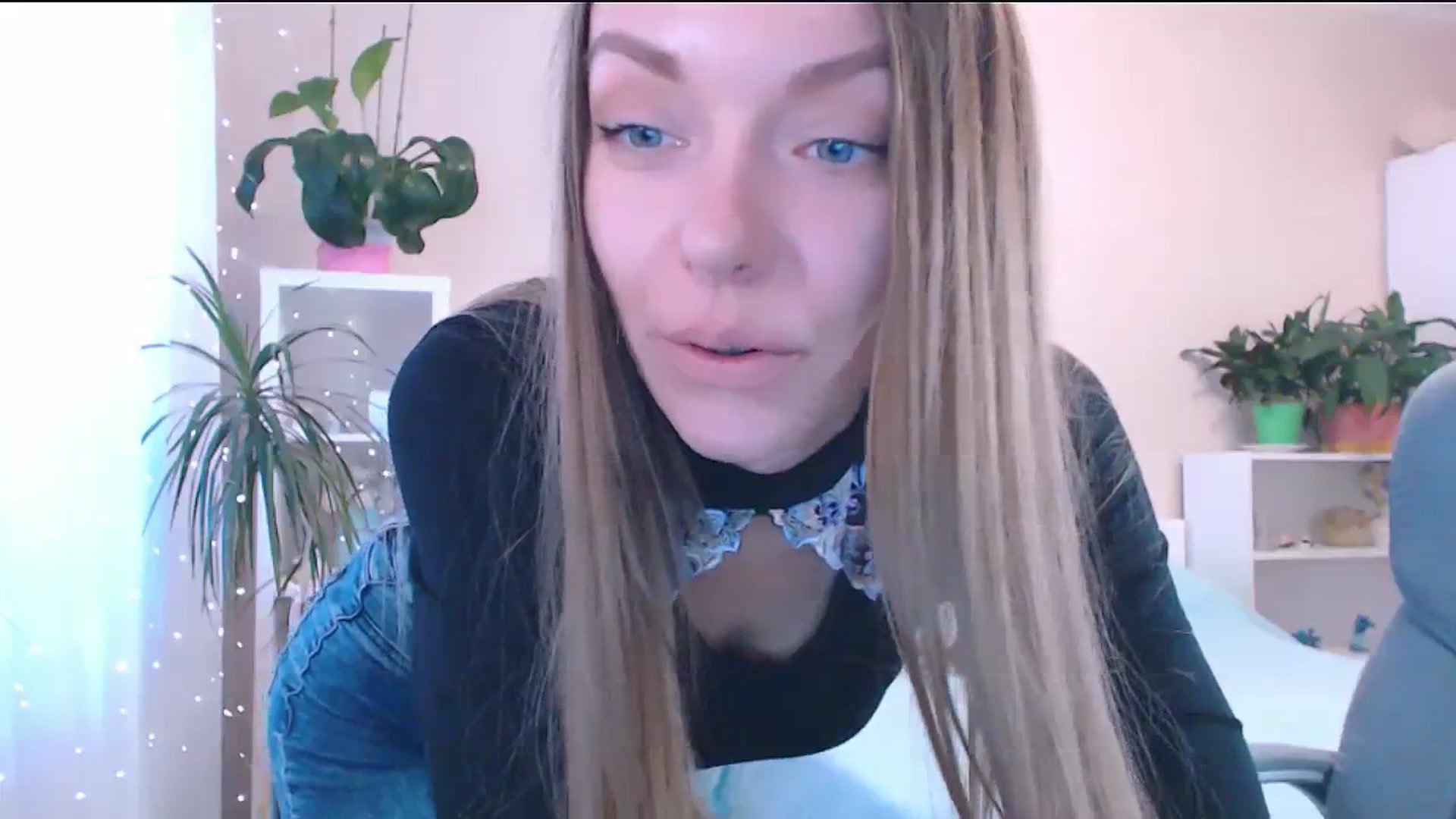 Gallery image thumbnail from Divine_Phenix's myfreecams stream on, 02/05/2024, 13:59 image 12 of 20