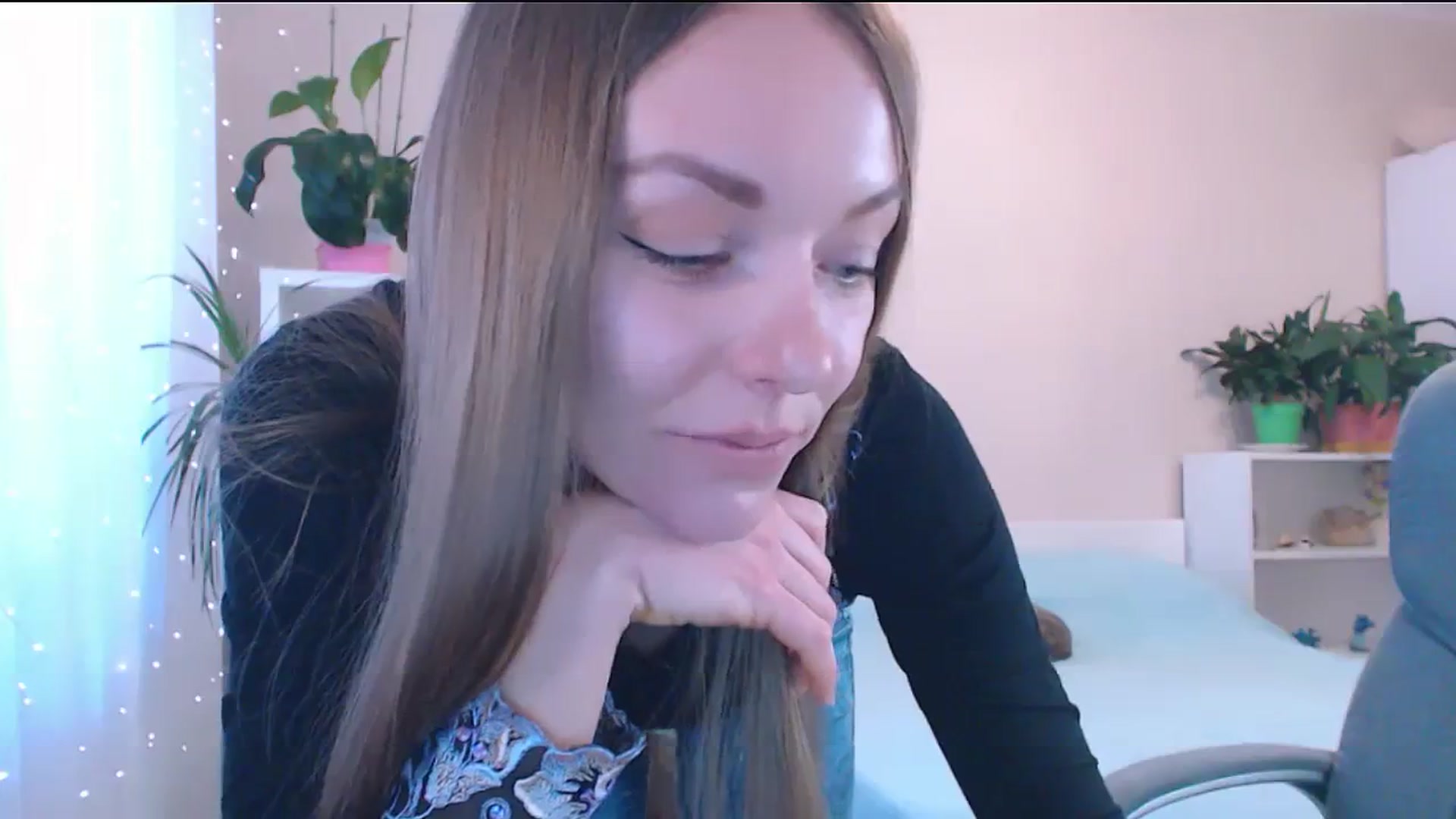 Gallery image thumbnail from Divine_Phenix's myfreecams stream on, 02/05/2024, 13:59 image 9 of 20
