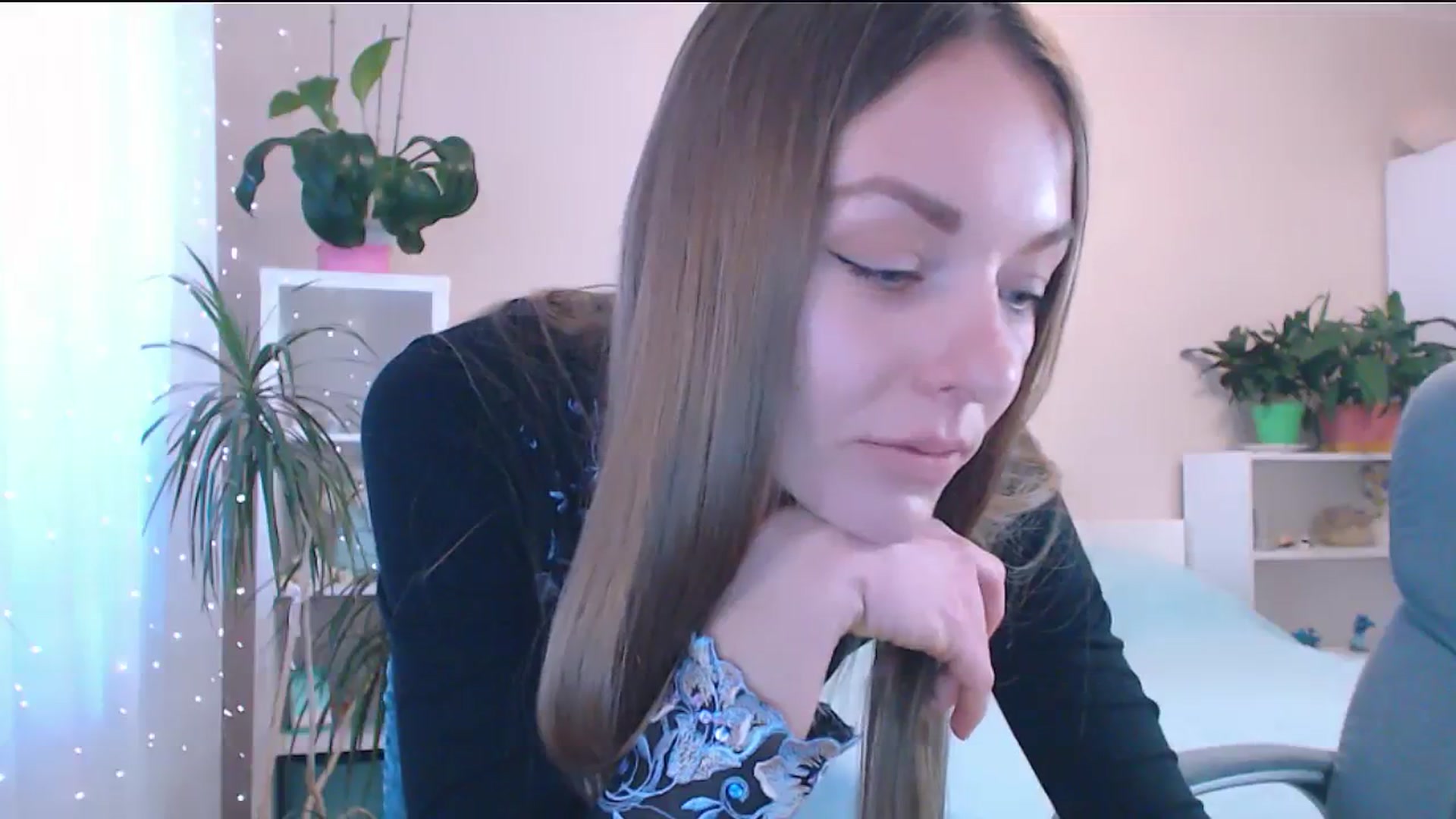 Gallery image thumbnail from Divine_Phenix's myfreecams stream on, 02/05/2024, 13:59 image 11 of 20