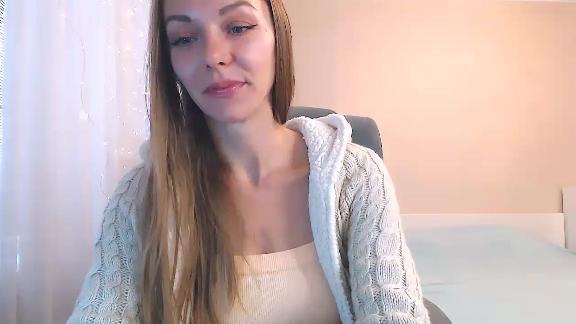 Gallery image thumbnail from Divine_Phenix's myfreecams stream on, 11/11/2024, 08:23 image 3 of 20
