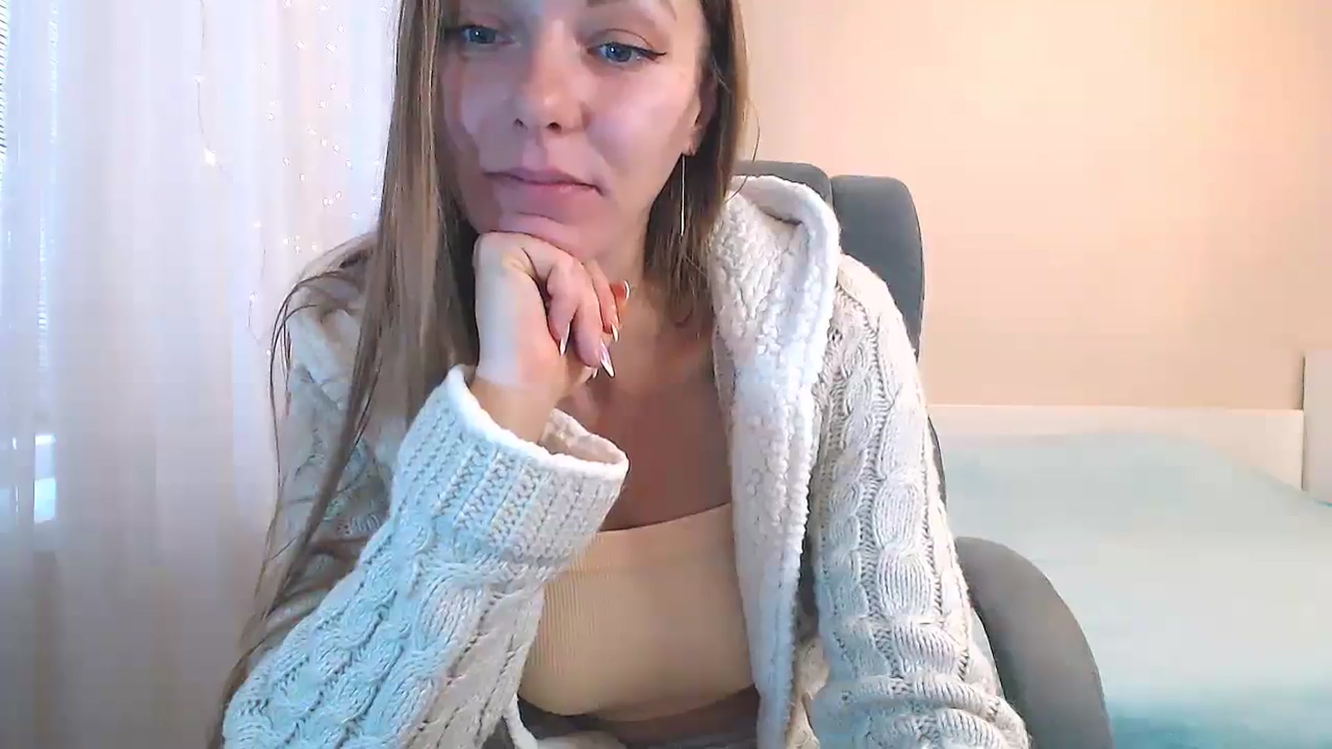 Gallery image thumbnail from Divine_Phenix's myfreecams stream on, 11/11/2024, 08:23 image 19 of 20