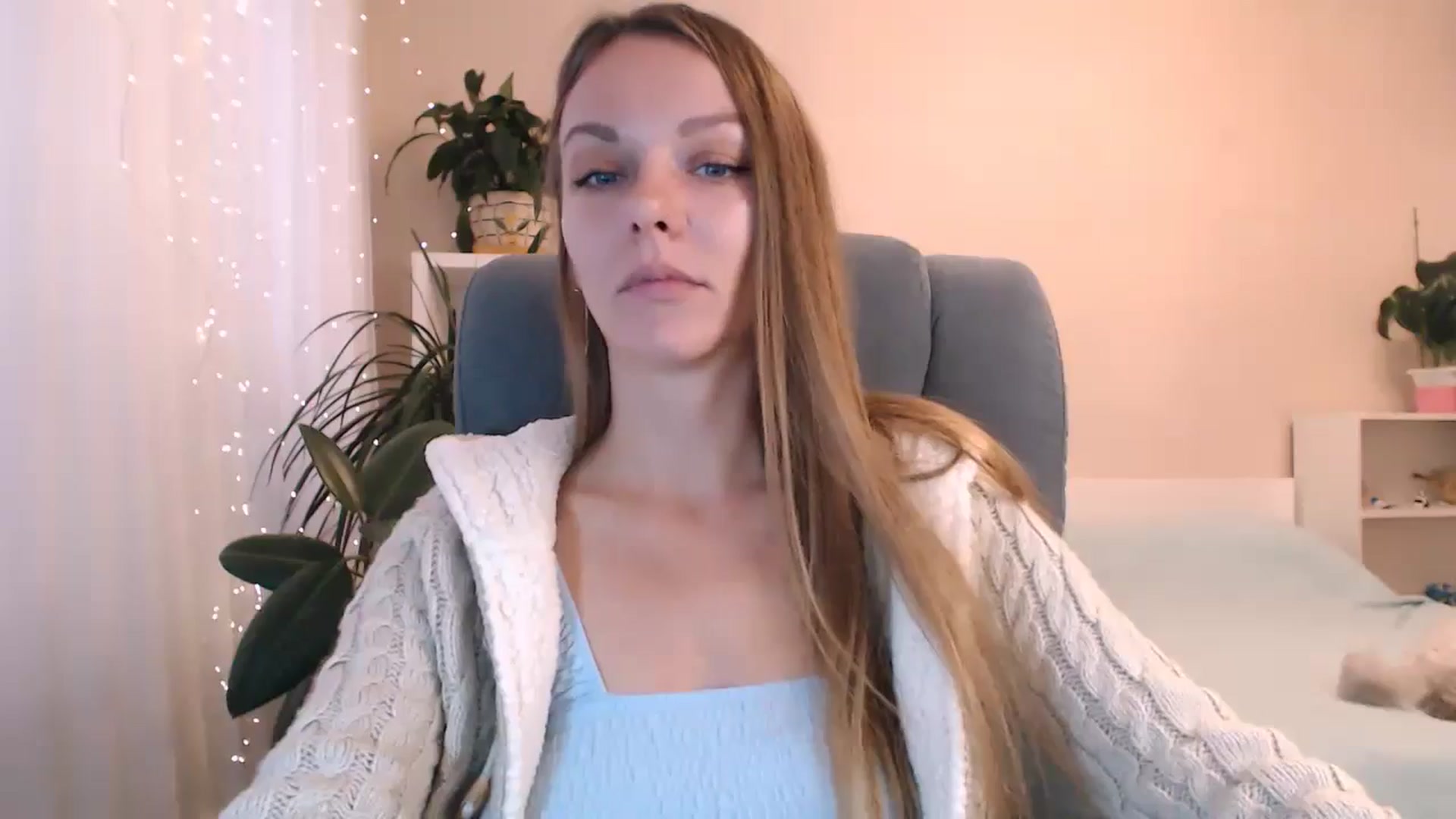 Gallery image thumbnail from Divine_Phenix's myfreecams stream on, 11/12/2024, 07:54 image 9 of 20