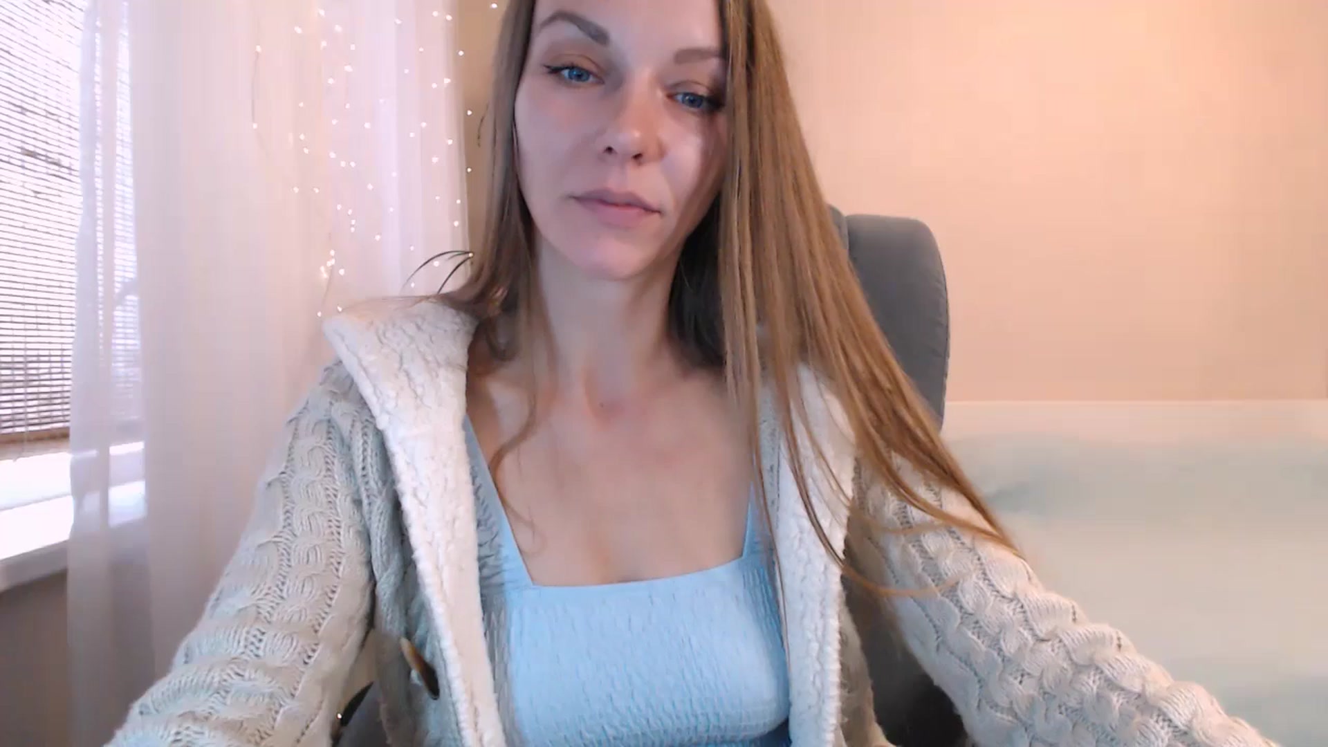 Gallery image thumbnail from Divine_Phenix's myfreecams stream on, 11/12/2024, 07:54 image 16 of 20