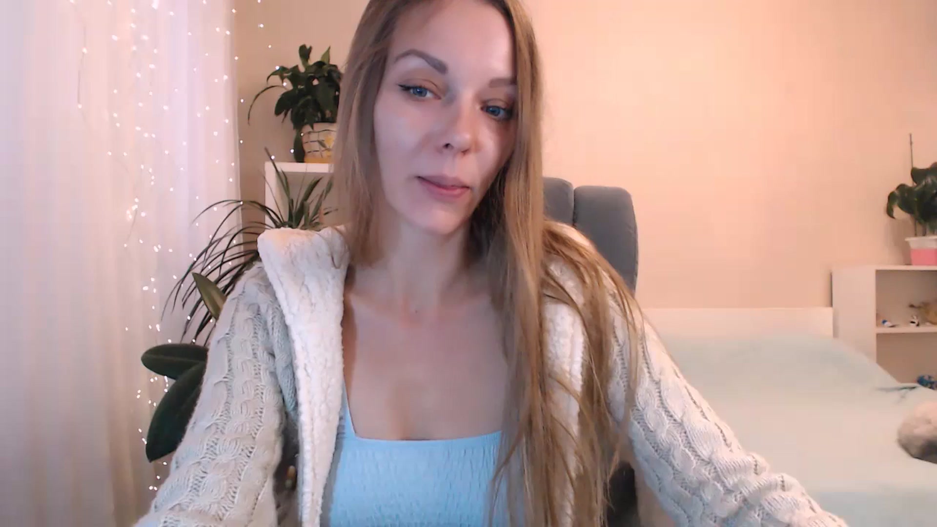 Gallery image thumbnail from Divine_Phenix's myfreecams stream on, 11/12/2024, 07:54 image 1 of 20