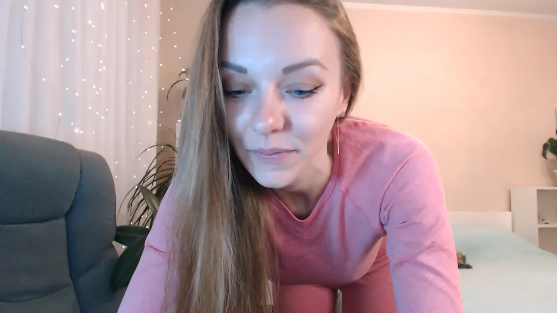 Gallery image thumbnail from Divine_Phenix's myfreecams stream on, 11/14/2024, 06:52 image 8 of 20