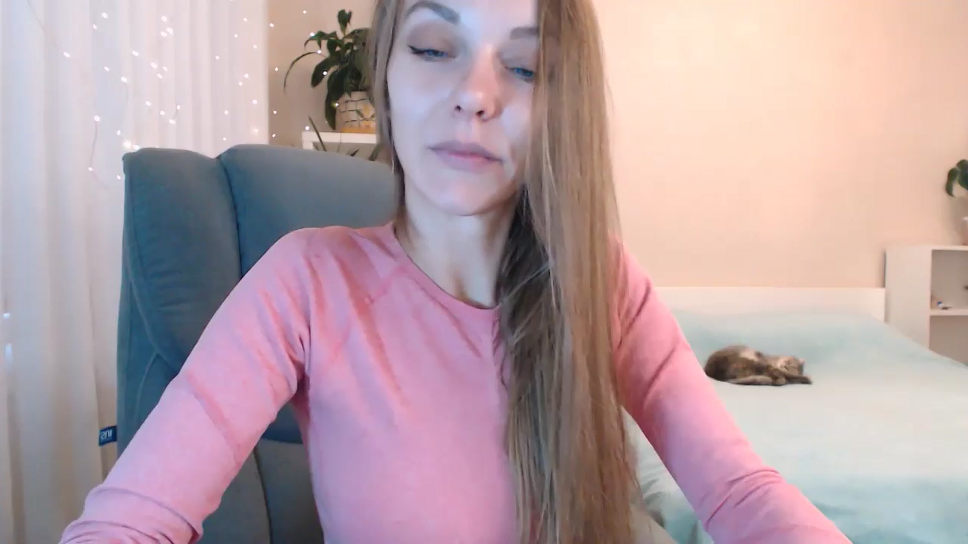 Gallery image thumbnail from Divine_Phenix's myfreecams stream on, 11/14/2024, 06:52 image 18 of 20