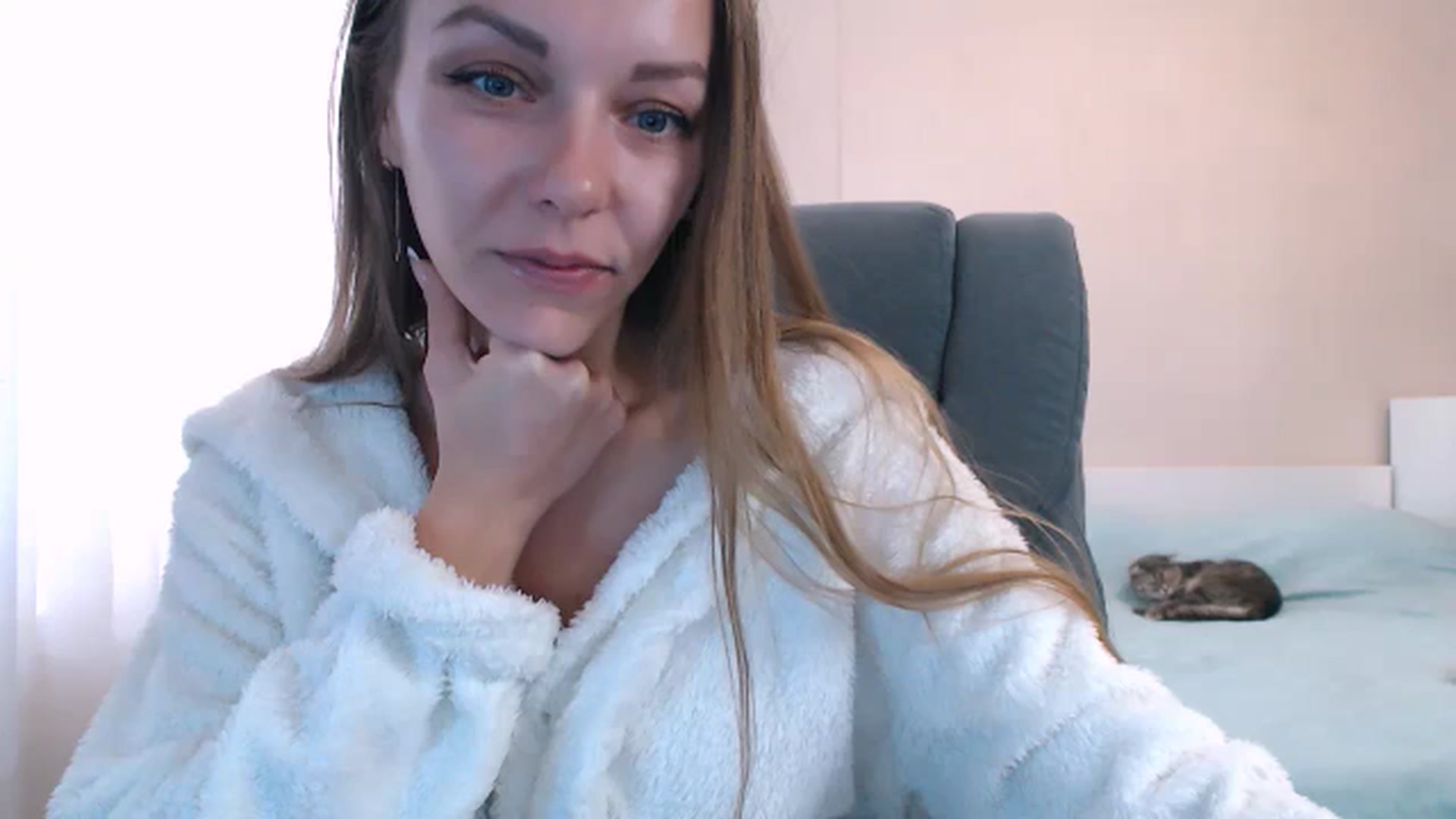 Gallery image thumbnail from Divine_Phenix's myfreecams stream on, 11/18/2024, 06:49 image 16 of 20