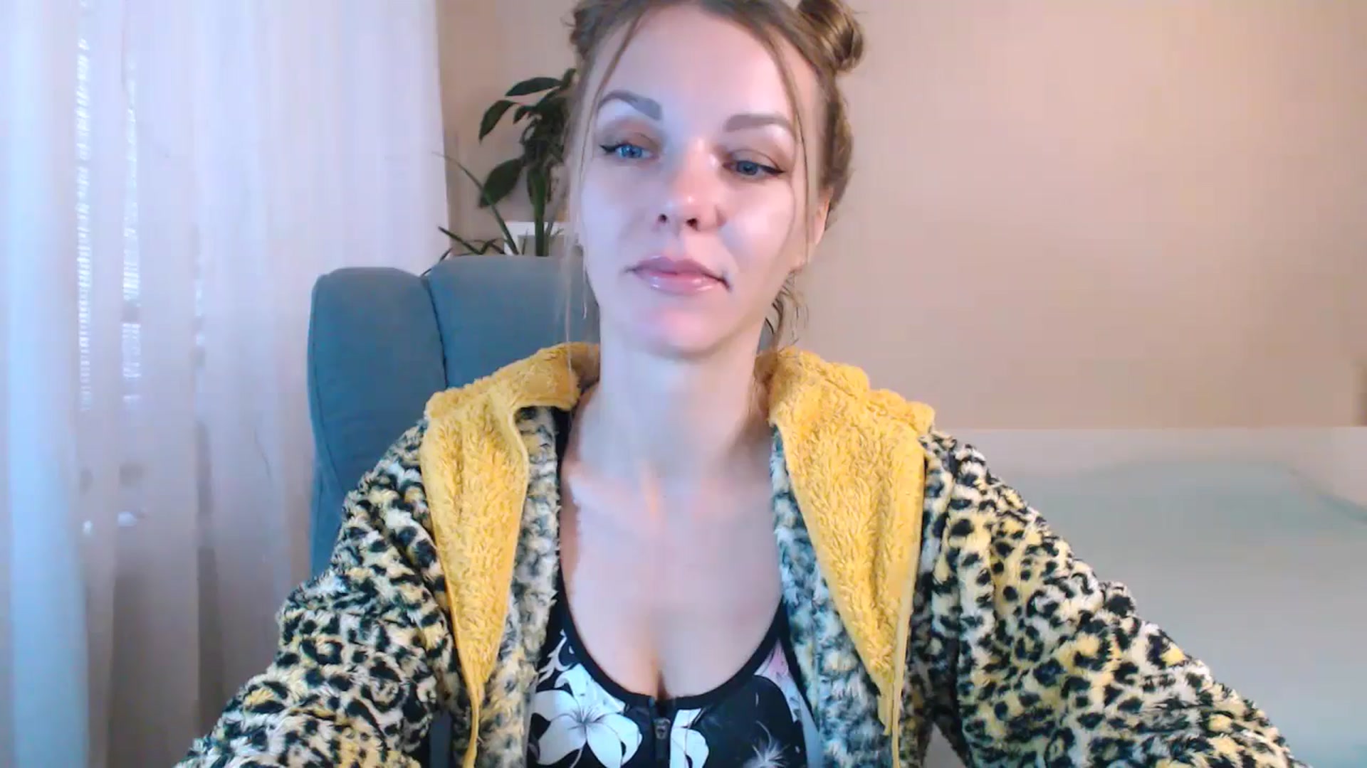 Gallery image thumbnail from Divine_Phenix's myfreecams stream on, 12/03/2024, 07:41 image 19 of 20