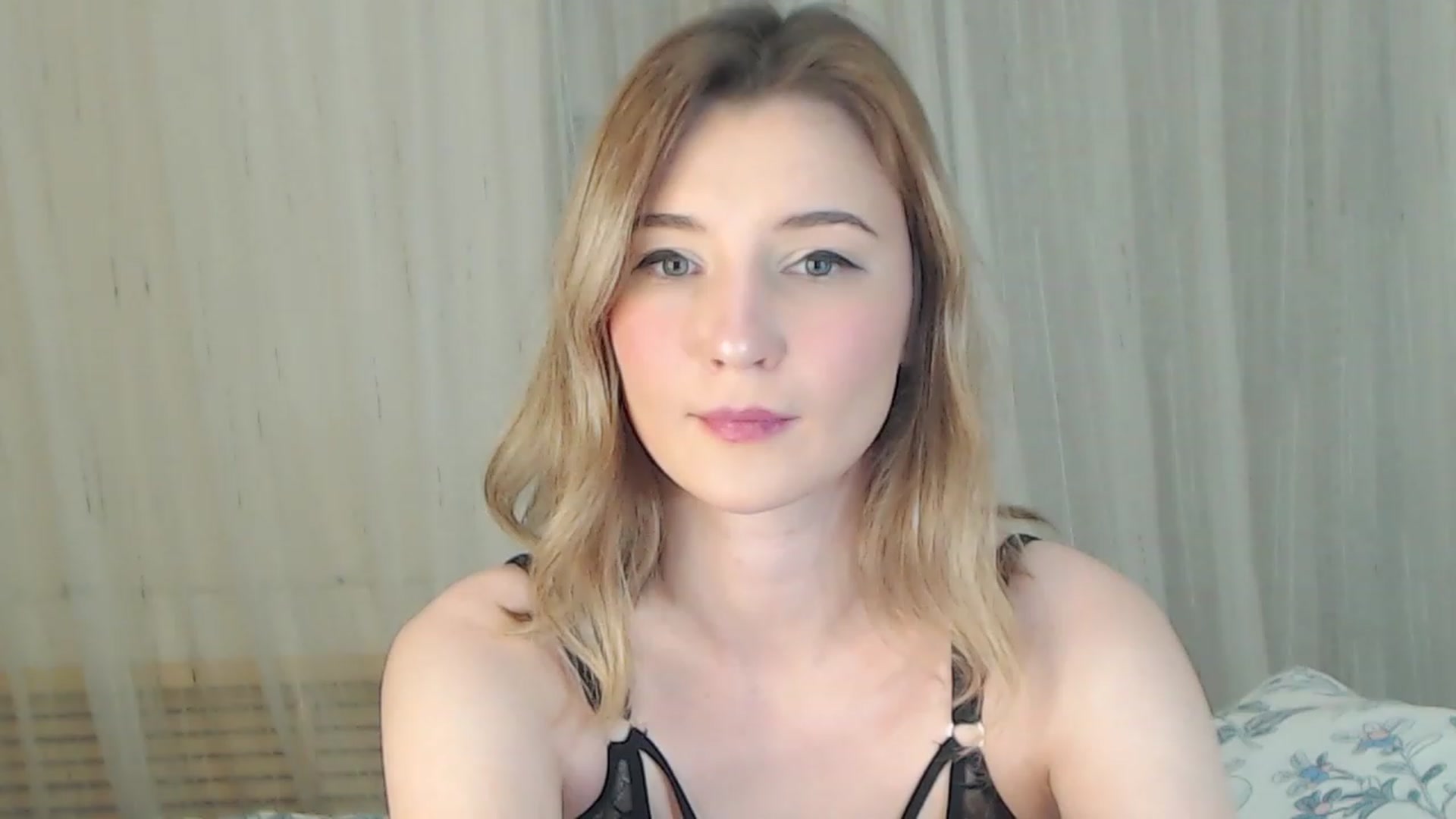 Gallery image thumbnail from Divine_Rapier's myfreecams stream on, 03/02/2023, 16:02 image 19 of 20