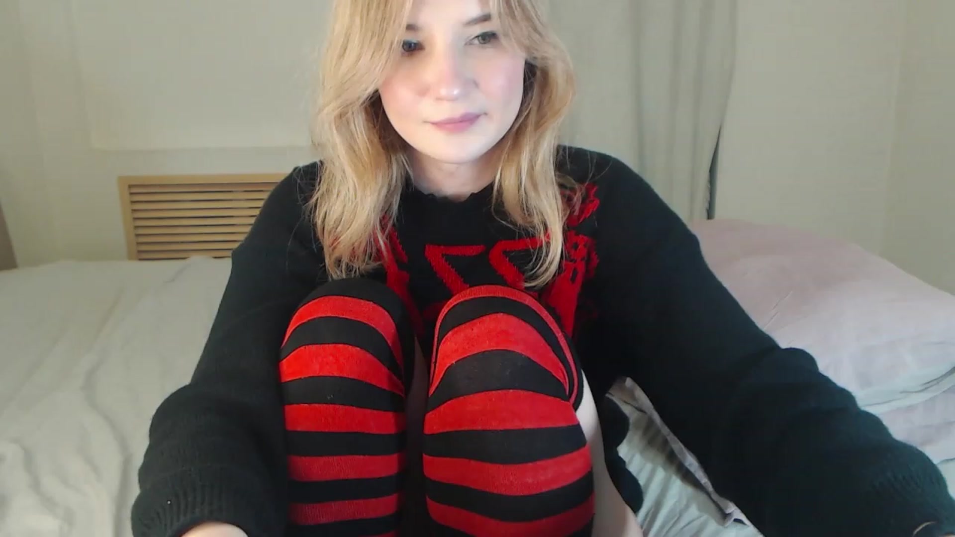 Gallery image thumbnail from Divine_Rapier's myfreecams stream on, 04/14/2023, 15:17 image 12 of 20
