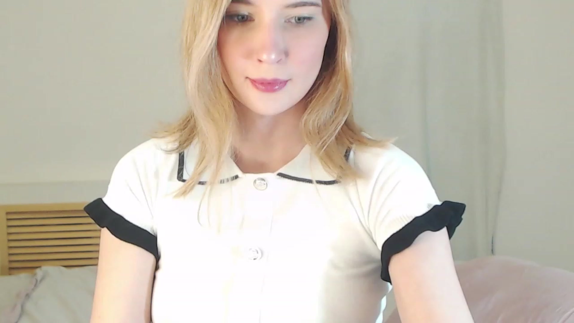 Gallery image thumbnail from Divine_Rapier's myfreecams stream on, 04/22/2023, 15:14 image 6 of 20