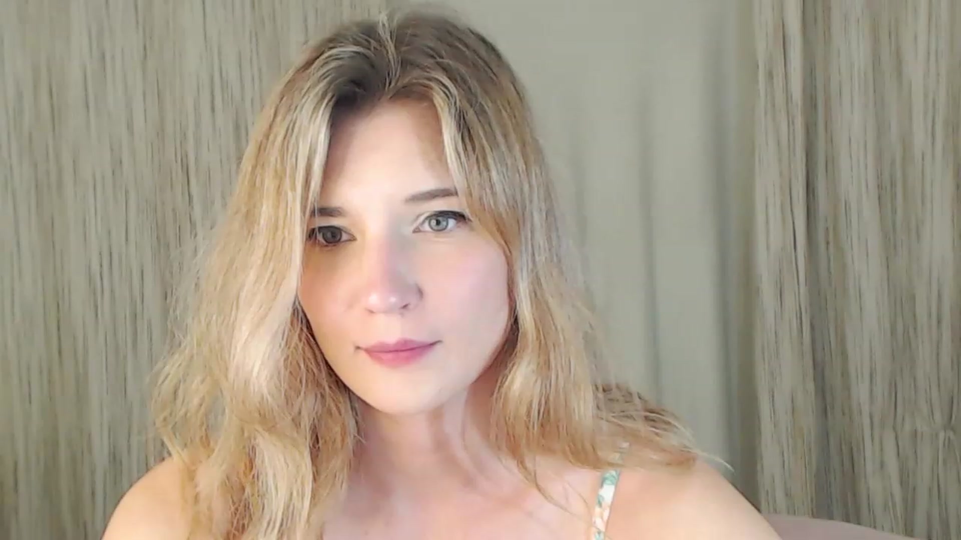 Gallery image thumbnail from Divine_Rapier's myfreecams stream on, 06/02/2023, 19:06 image 16 of 20