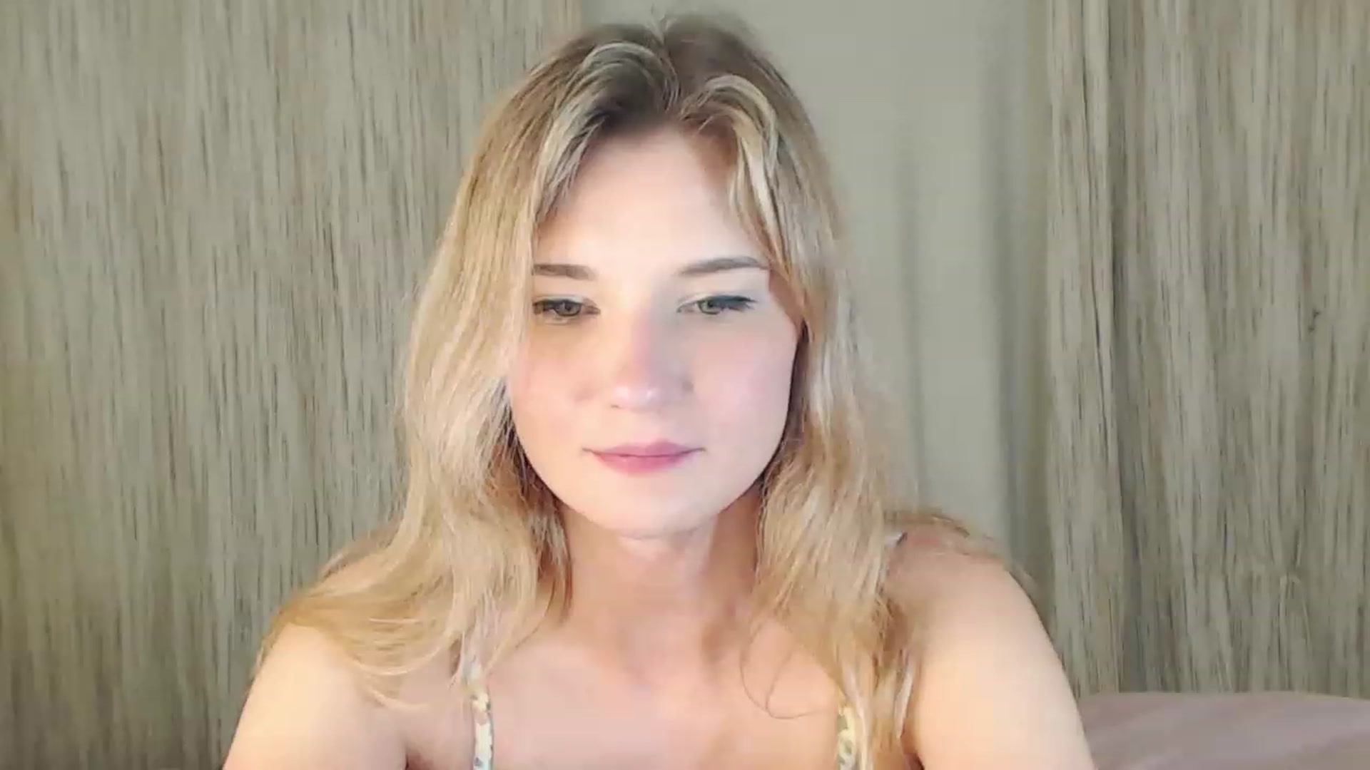 Gallery image thumbnail from Divine_Rapier's myfreecams stream on, 06/02/2023, 19:06 image 13 of 20