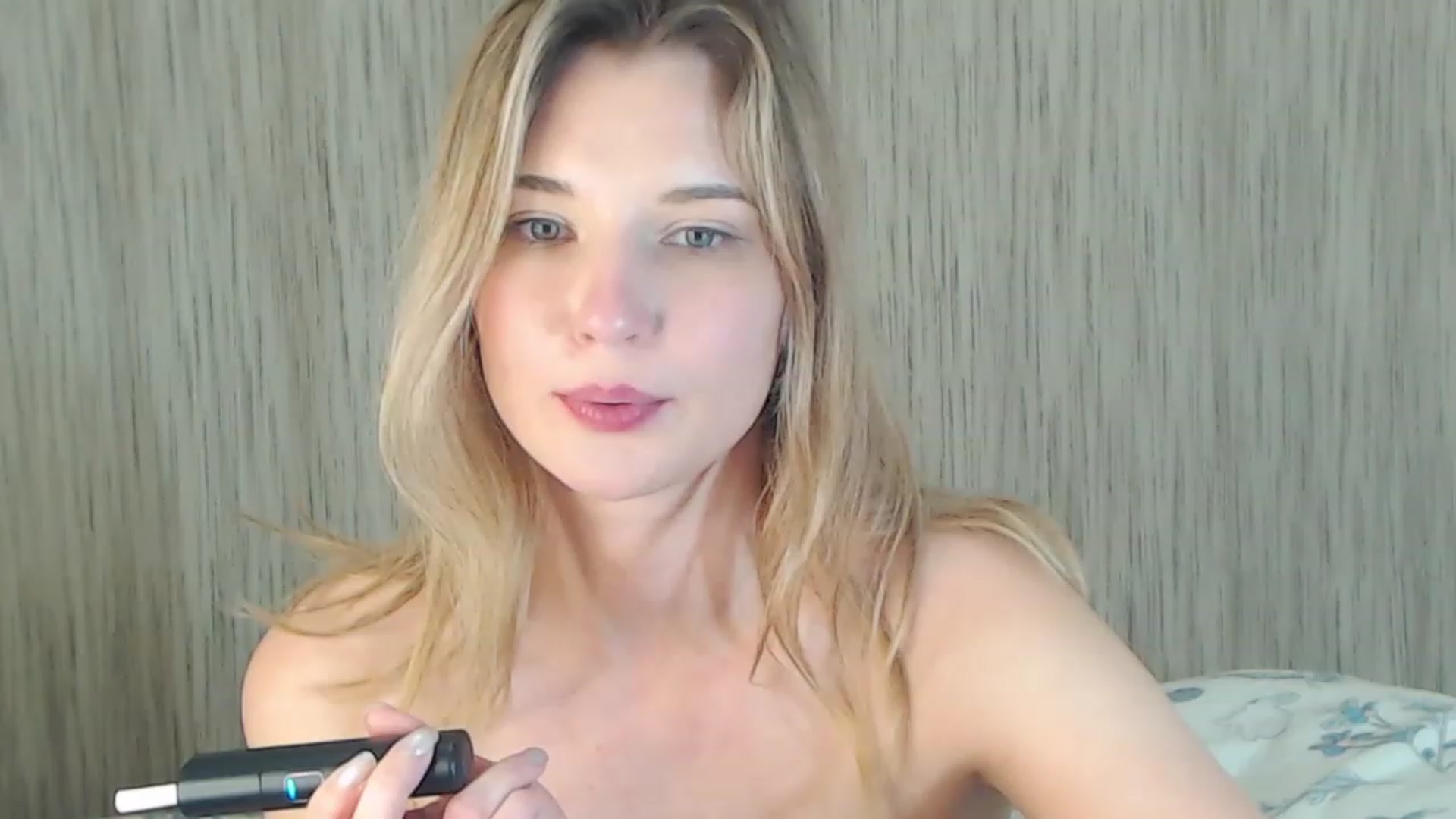 Gallery image thumbnail from Divine_Rapier's myfreecams stream on, 06/20/2023, 17:23 image 15 of 20