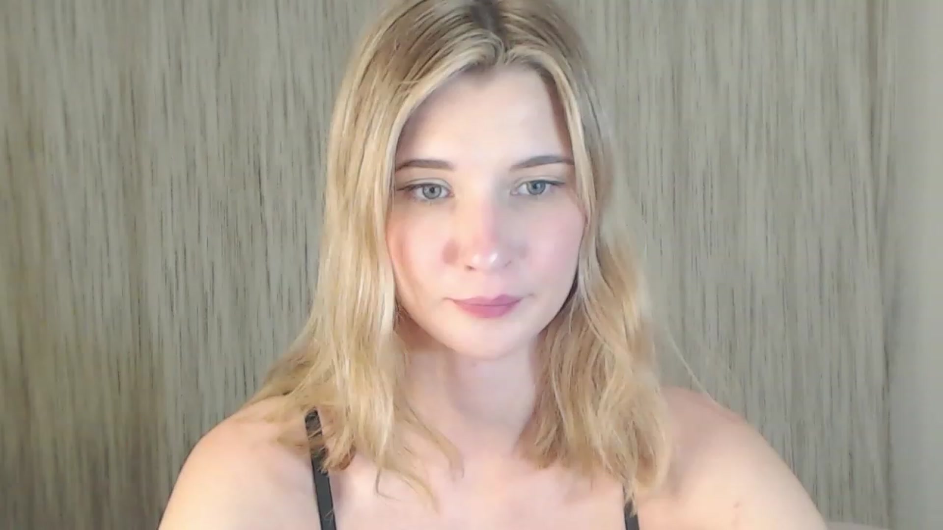 Gallery image thumbnail from Divine_Rapier's myfreecams stream on, 08/08/2023, 15:14 image 20 of 20