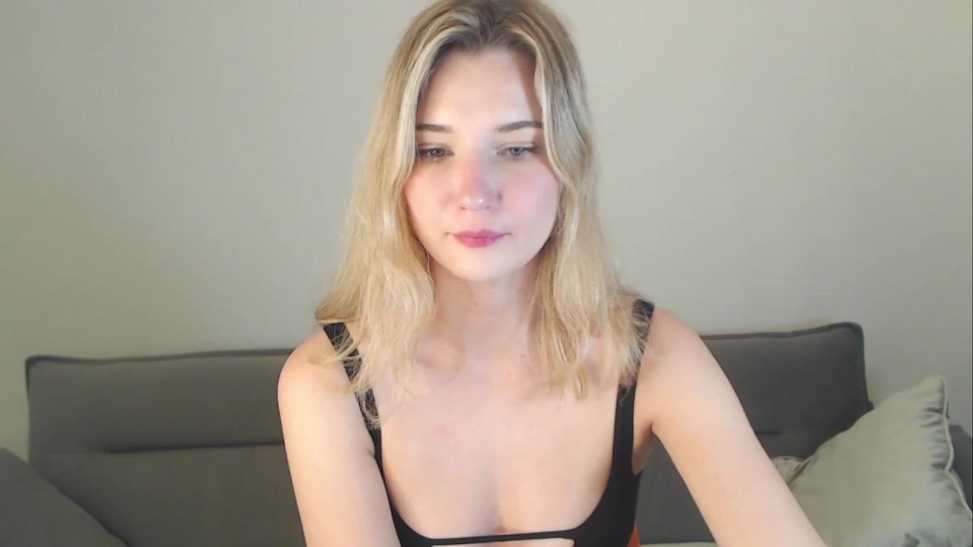 Gallery image thumbnail from Divine_Rapier's myfreecams stream on, 09/17/2023, 15:16 image 1 of 20