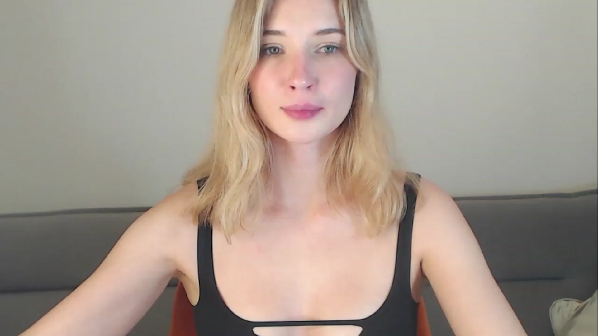 Gallery image thumbnail from Divine_Rapier's myfreecams stream on, 09/17/2023, 15:16 image 19 of 20