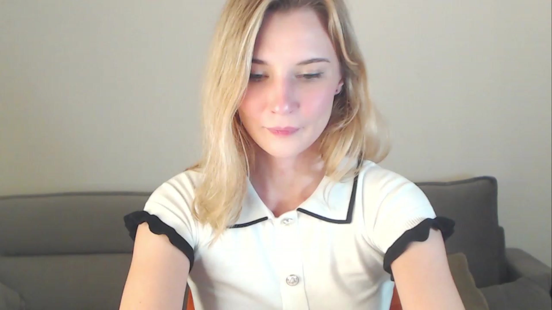 Gallery image thumbnail from Divine_Rapier's myfreecams stream on, 09/18/2023, 20:17 image 20 of 20