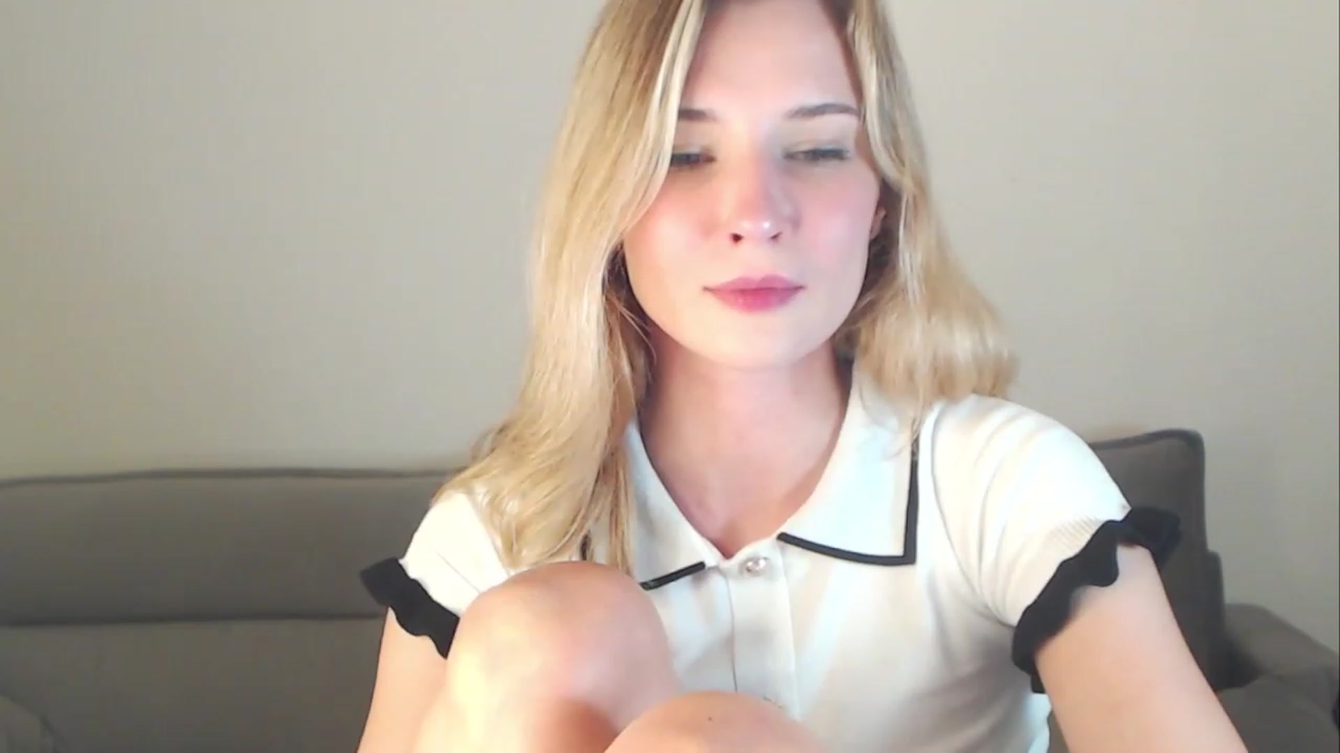 Gallery image thumbnail from Divine_Rapier's myfreecams stream on, 09/18/2023, 20:17 image 18 of 20