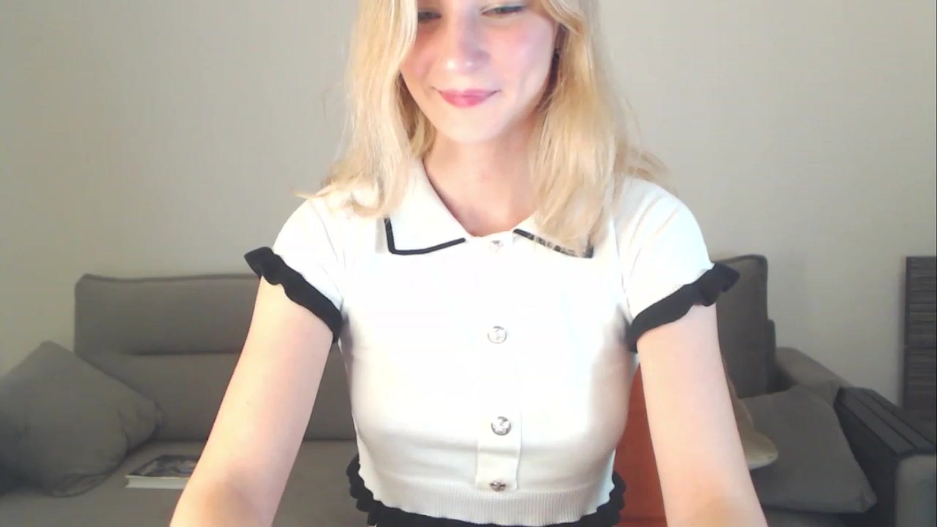 Gallery image thumbnail from Divine_Rapier's myfreecams stream on, 09/18/2023, 20:17 image 13 of 20