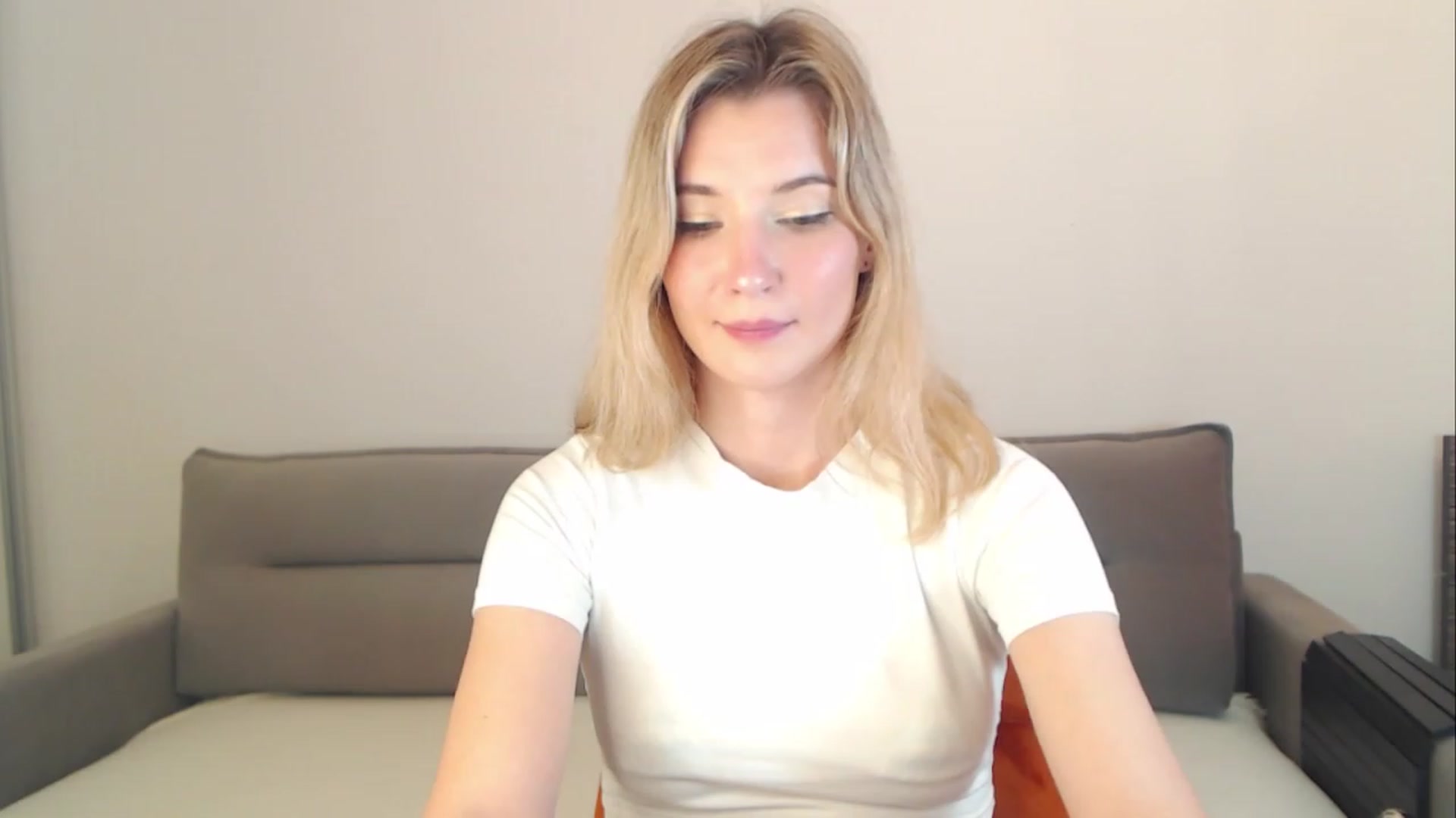 Gallery image thumbnail from Divine_Rapier's myfreecams stream on, 09/22/2023, 13:27 image 17 of 20