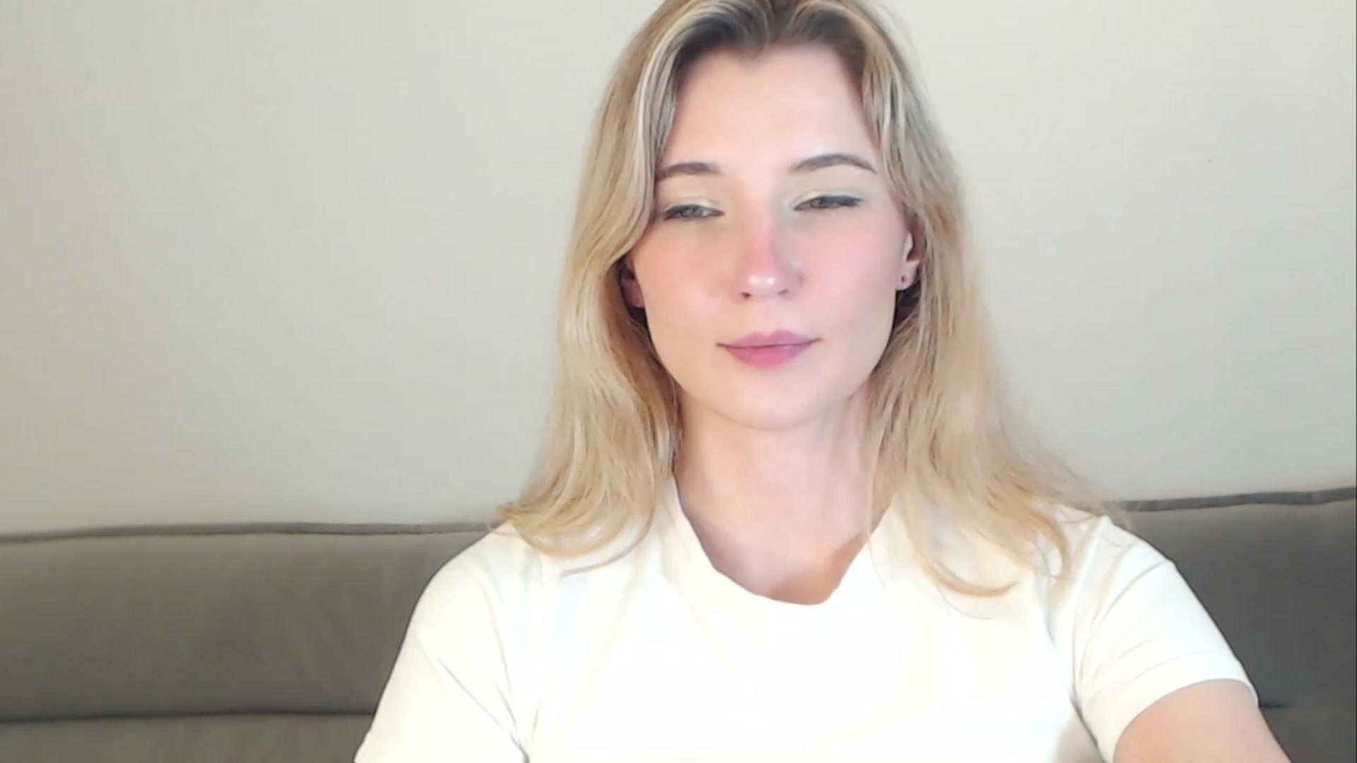 Gallery image thumbnail from Divine_Rapier's myfreecams stream on, 09/22/2023, 18:13 image 9 of 20