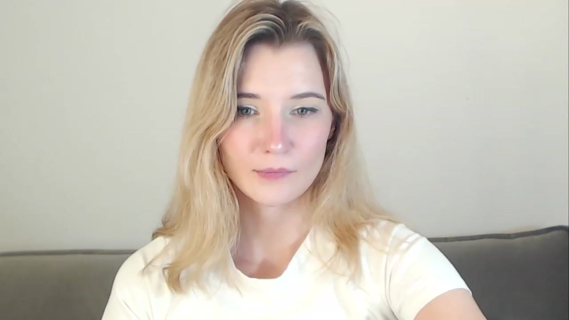 Gallery image thumbnail from Divine_Rapier's myfreecams stream on, 09/22/2023, 18:13 image 13 of 20
