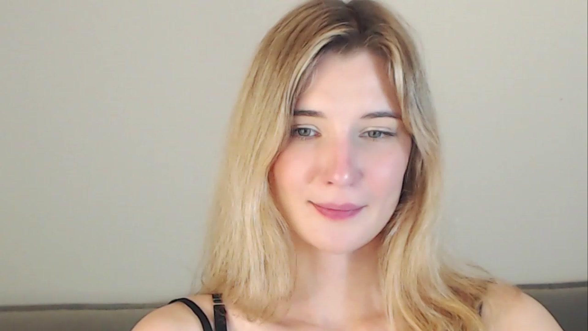 Gallery image thumbnail from Divine_Rapier's myfreecams stream on, 09/23/2023, 14:08 image 8 of 20