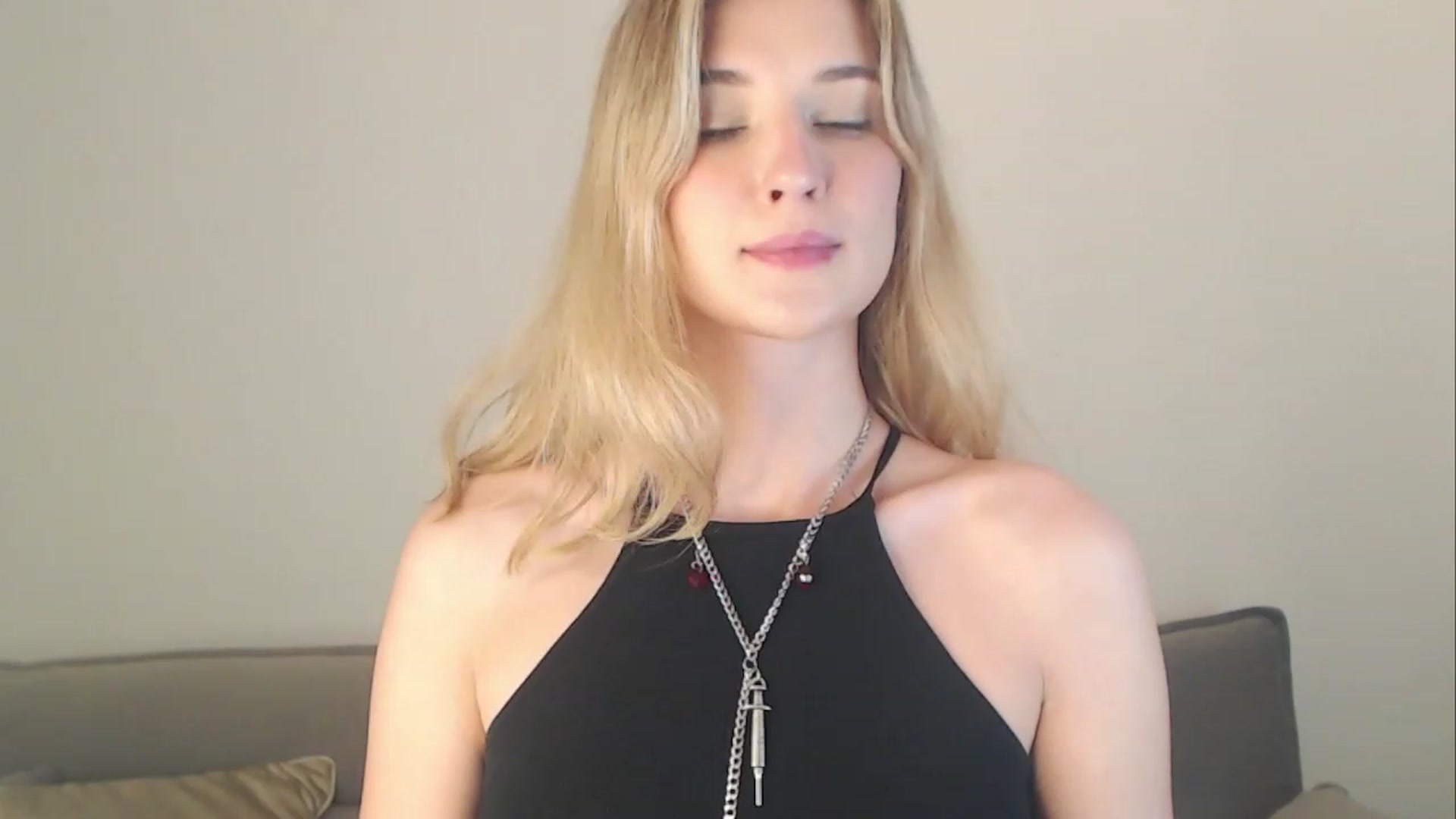 Gallery image thumbnail from Divine_Rapier's myfreecams stream on, 09/29/2023, 11:33 image 10 of 20