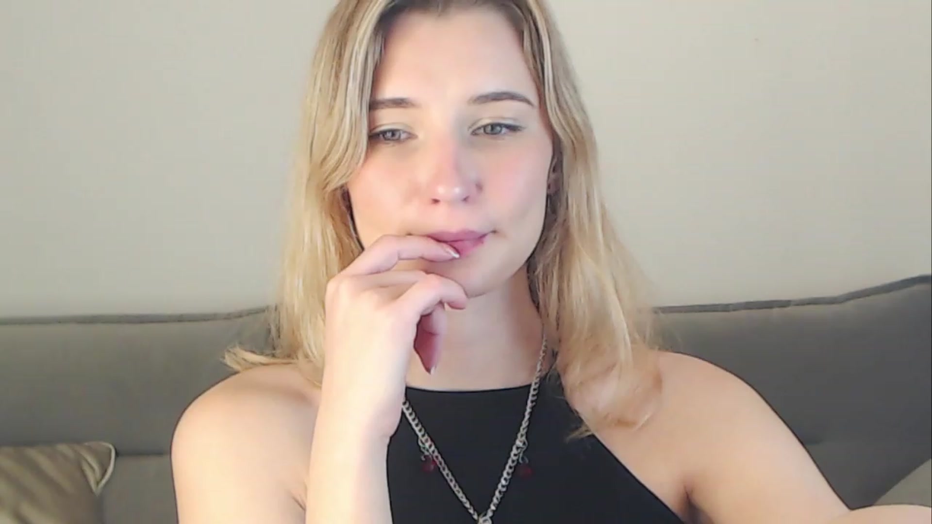 Gallery image thumbnail from Divine_Rapier's myfreecams stream on, 09/29/2023, 13:41 image 18 of 20