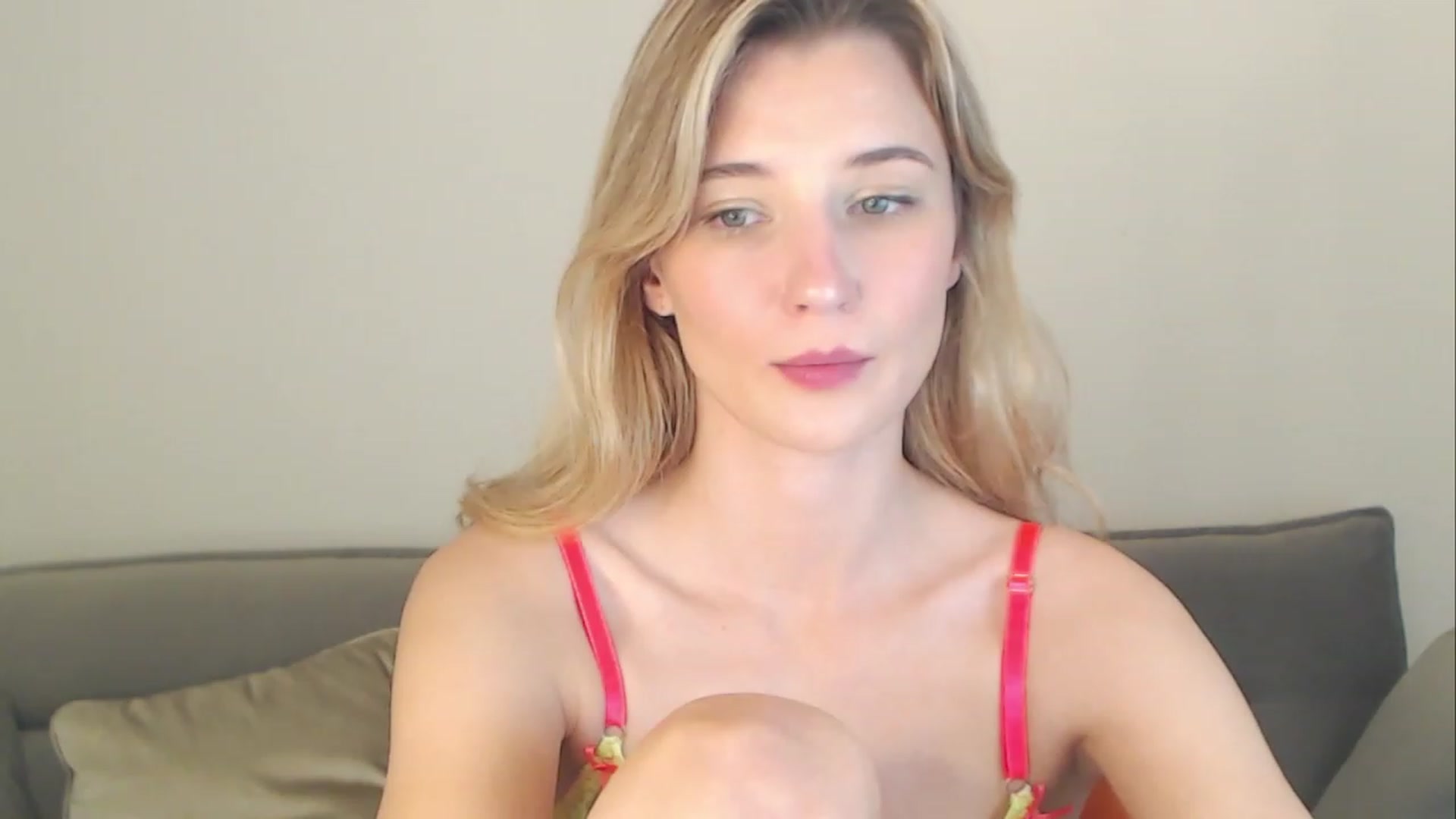 Gallery image thumbnail from Divine_Rapier's myfreecams stream on, 10/04/2023, 15:10 image 13 of 20