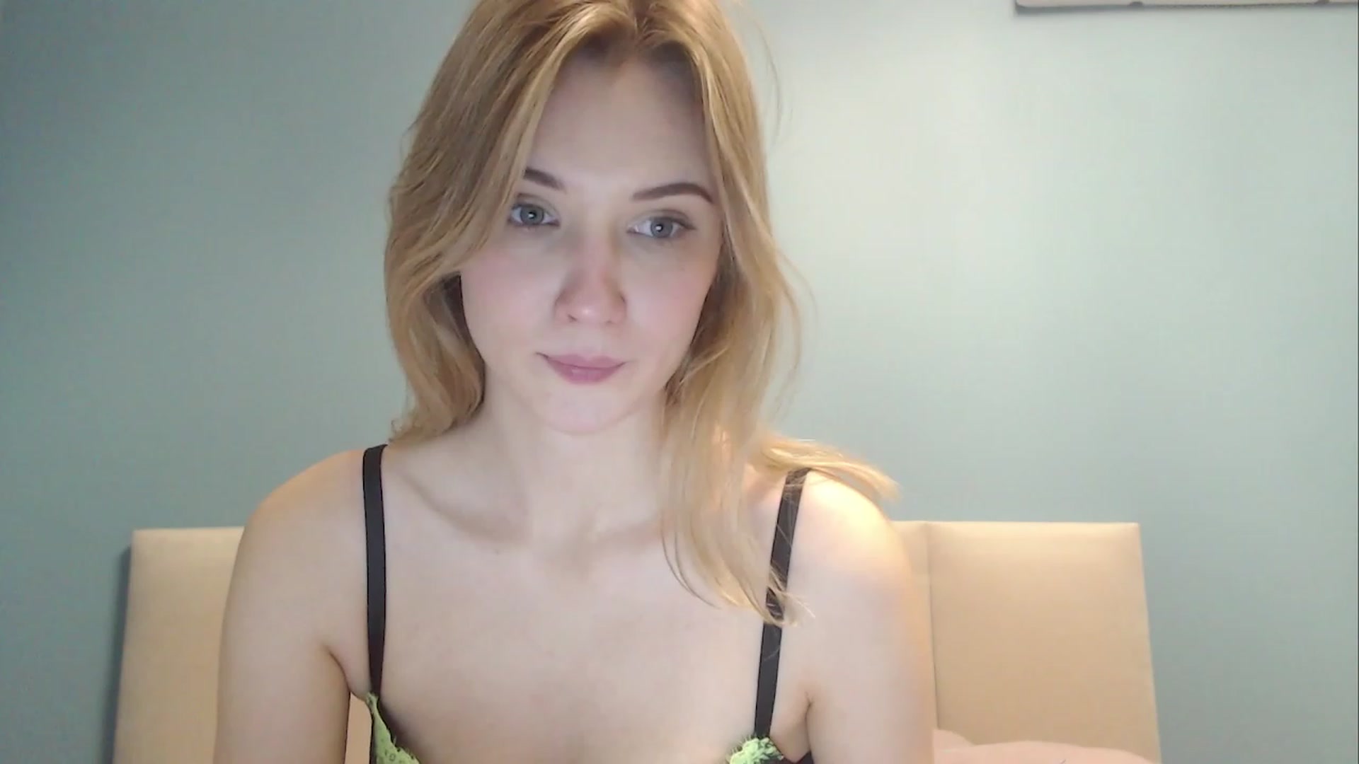 Gallery image thumbnail from Divine_Rapier's myfreecams stream on, 11/04/2023, 14:08 image 14 of 20