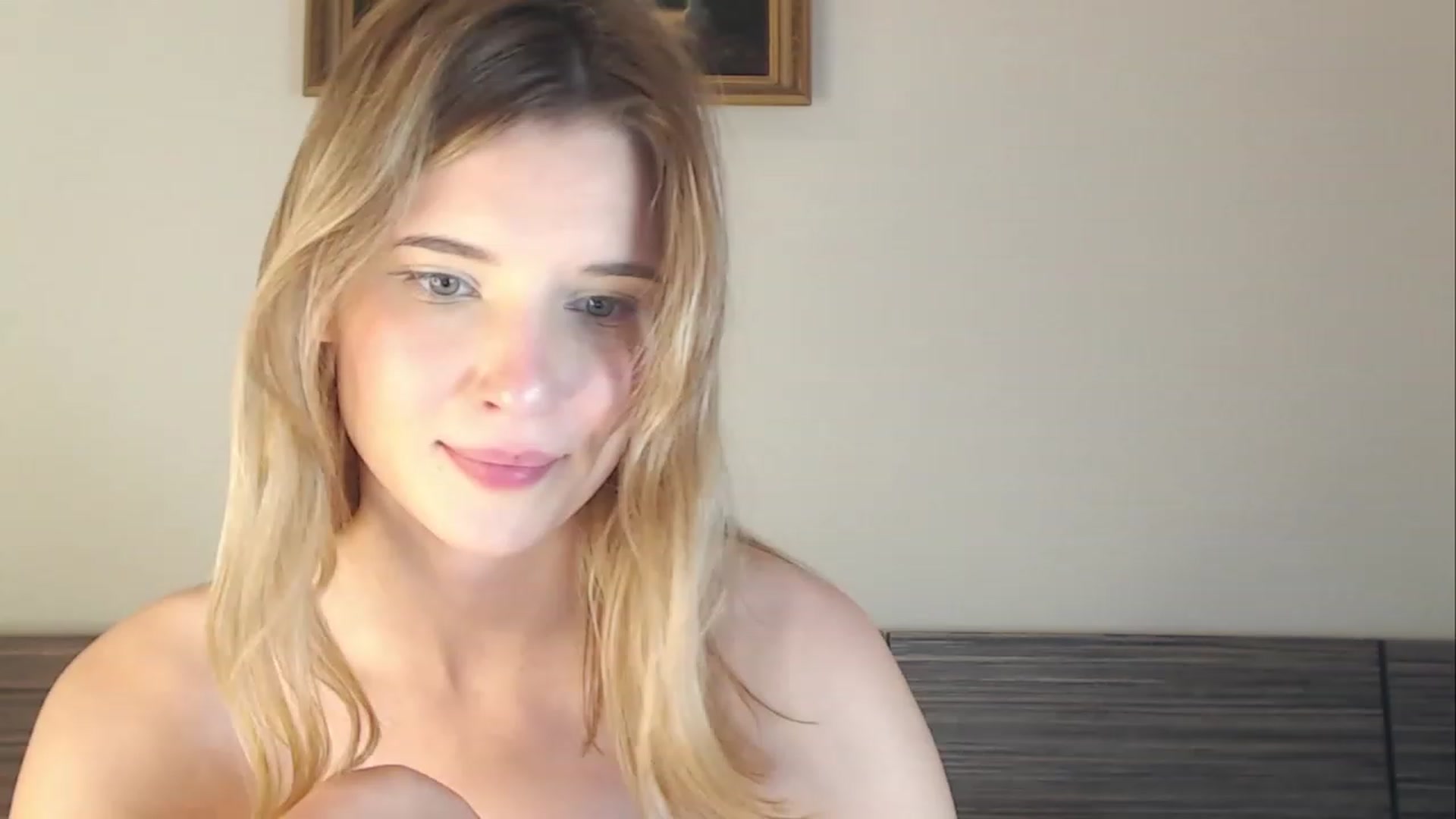 Gallery image thumbnail from Divine_Rapier's myfreecams stream on, 12/06/2023, 19:56 image 19 of 20