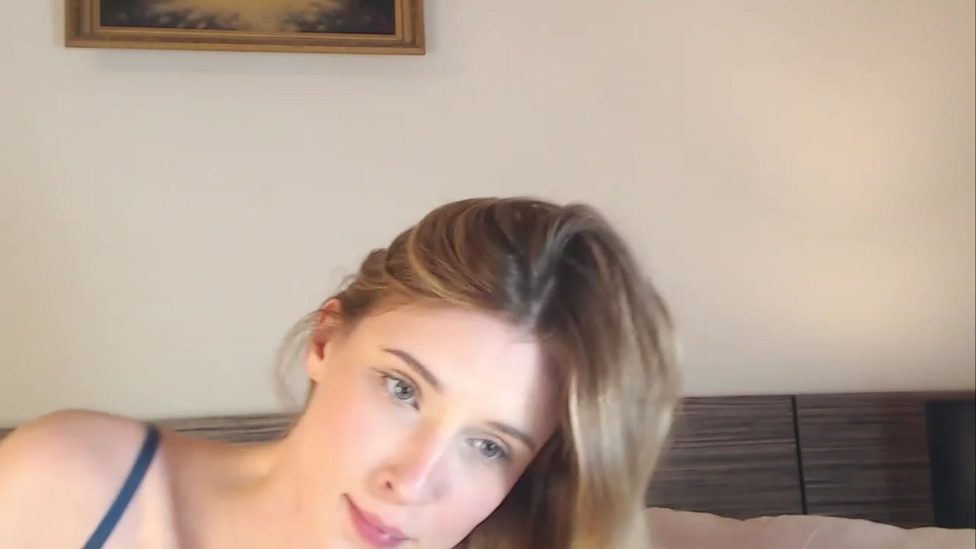 Gallery image thumbnail from Divine_Rapier's myfreecams stream on, 12/07/2023, 18:50 image 18 of 20