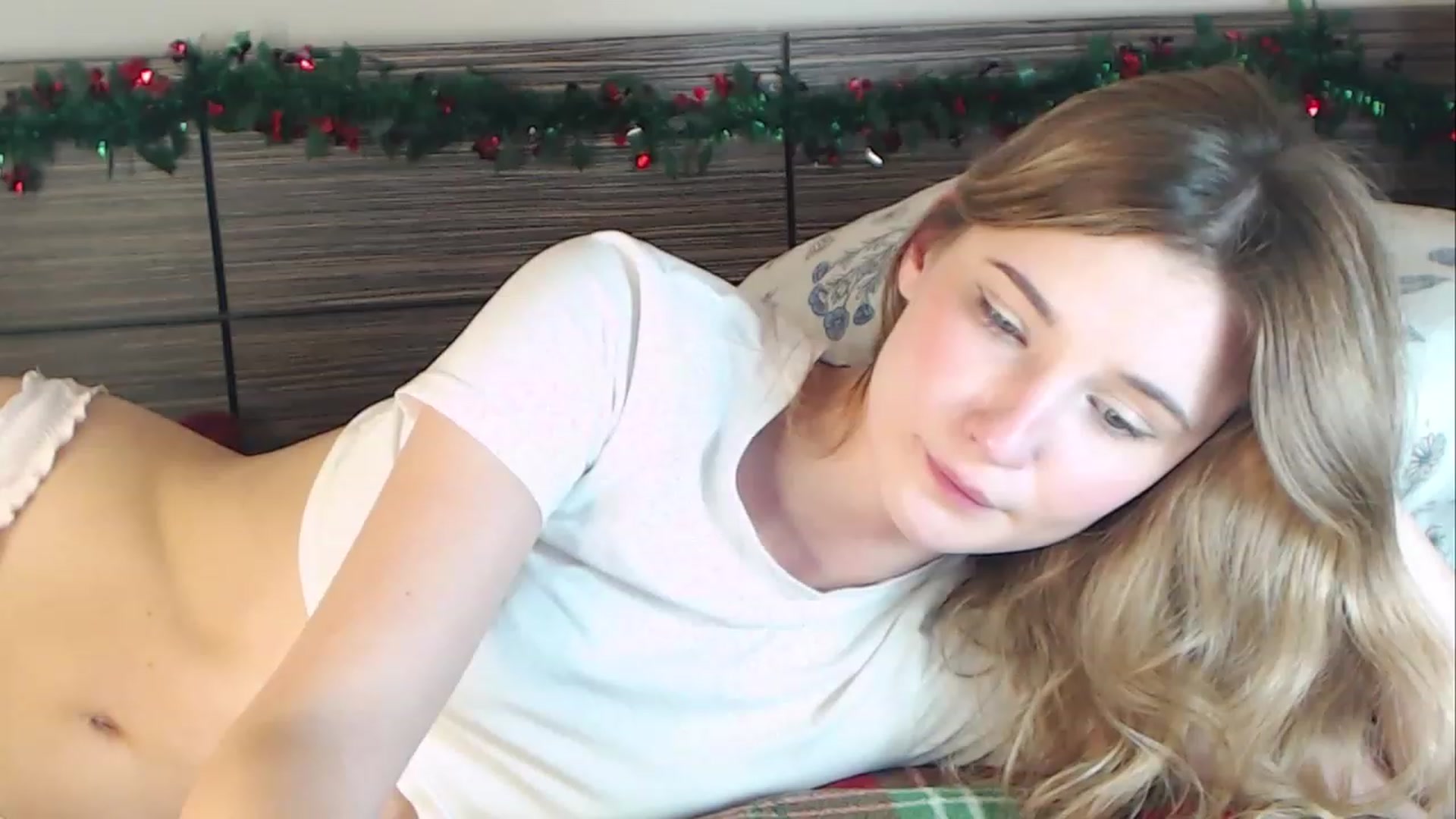 Gallery image thumbnail from Divine_Rapier's myfreecams stream on, 12/23/2023, 18:49 image 13 of 20