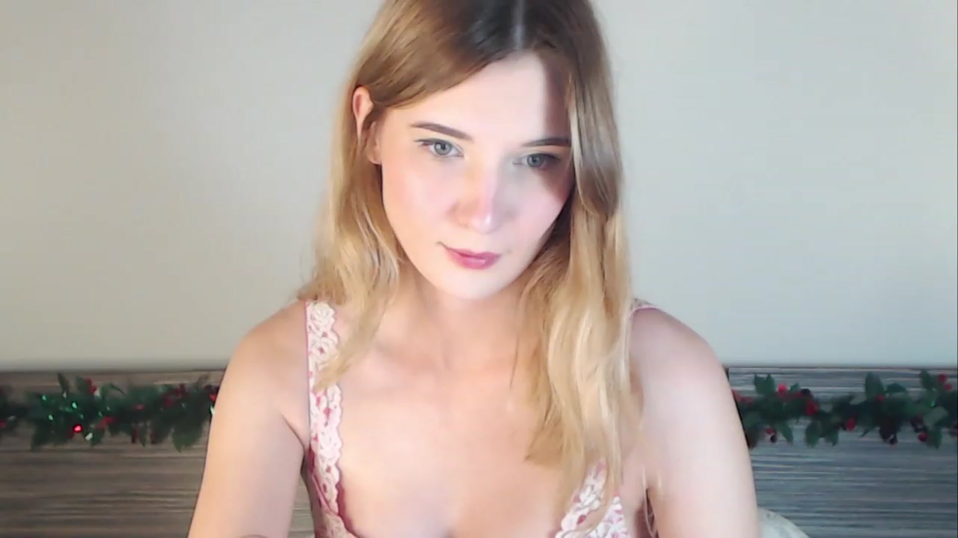 Gallery image thumbnail from Divine_Rapier's myfreecams stream on, 12/25/2023, 18:19 image 1 of 20