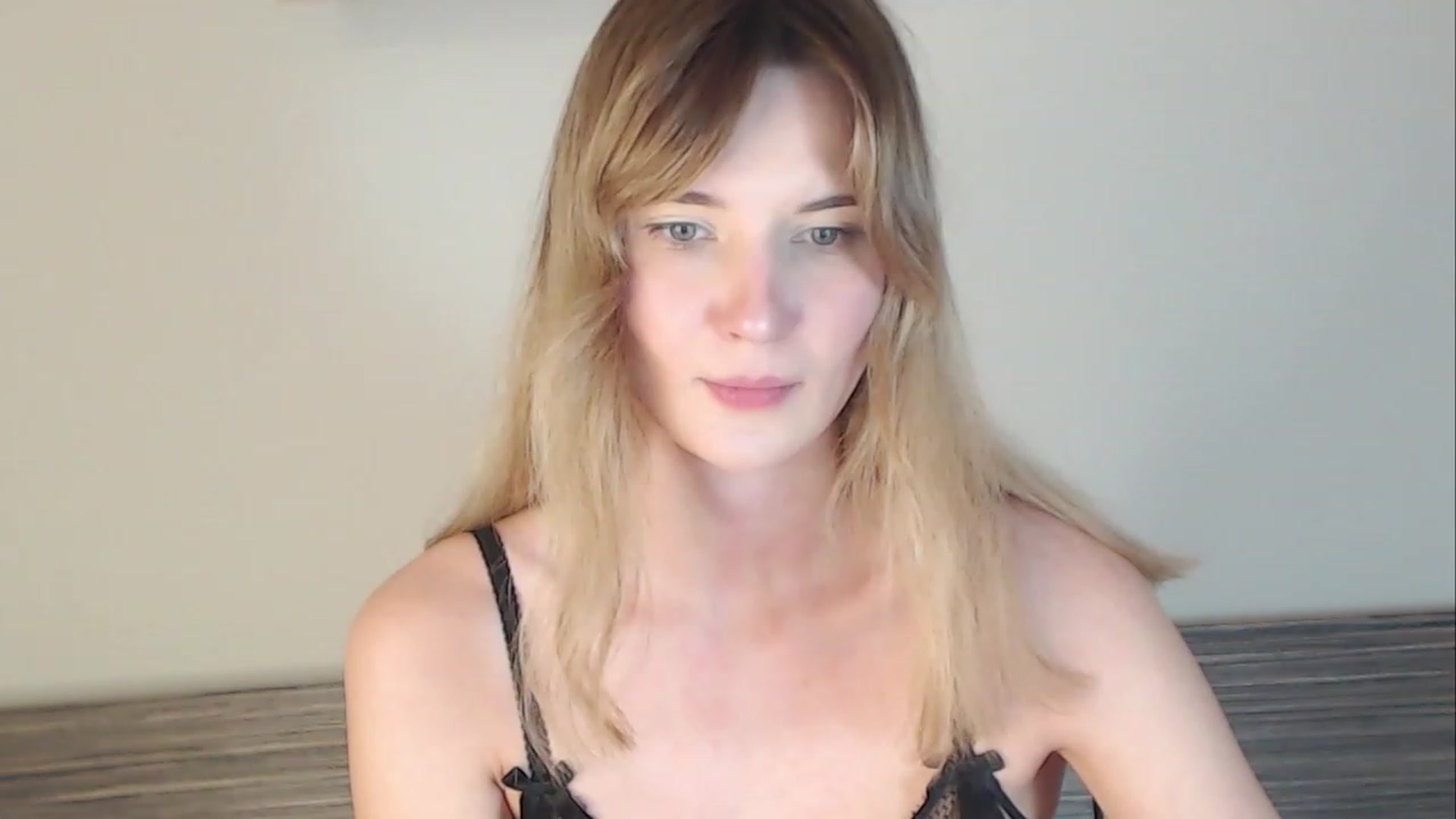 Gallery image thumbnail from Divine_Rapier's myfreecams stream on, 01/03/2024, 20:26 image 1 of 20