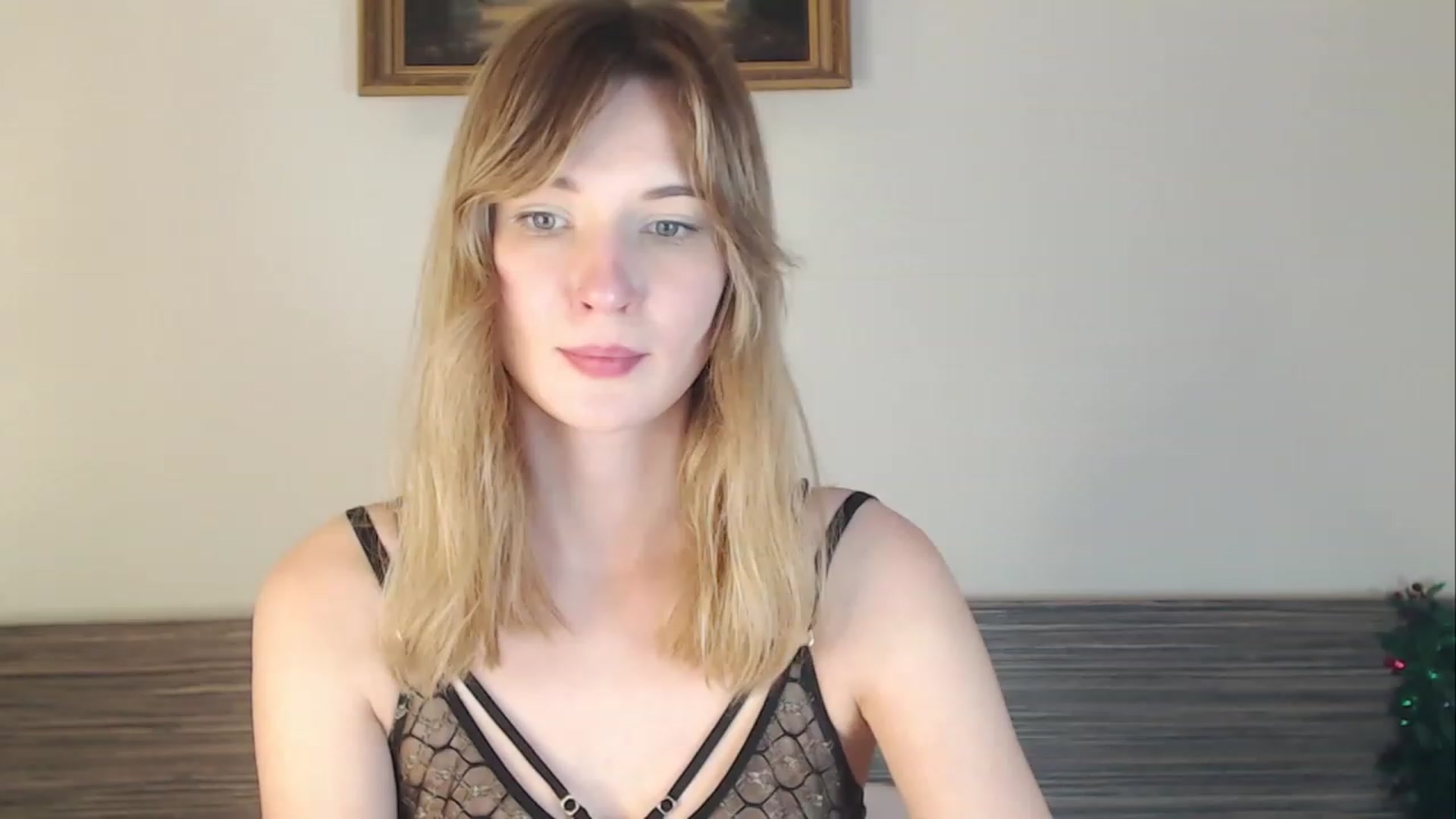 Gallery image thumbnail from Divine_Rapier's myfreecams stream on, 01/04/2024, 19:14 image 12 of 20