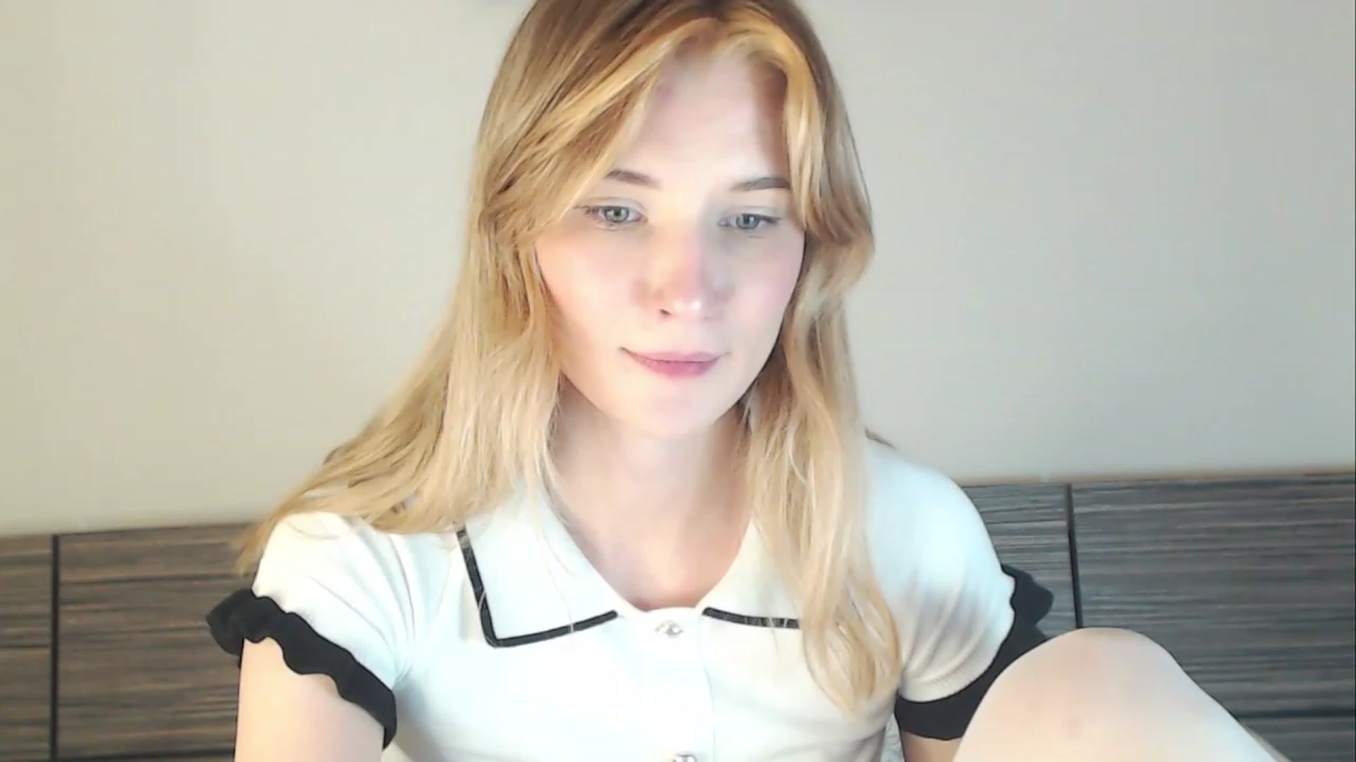 Gallery image thumbnail from Divine_Rapier's myfreecams stream on, 01/19/2024, 15:44 image 18 of 20