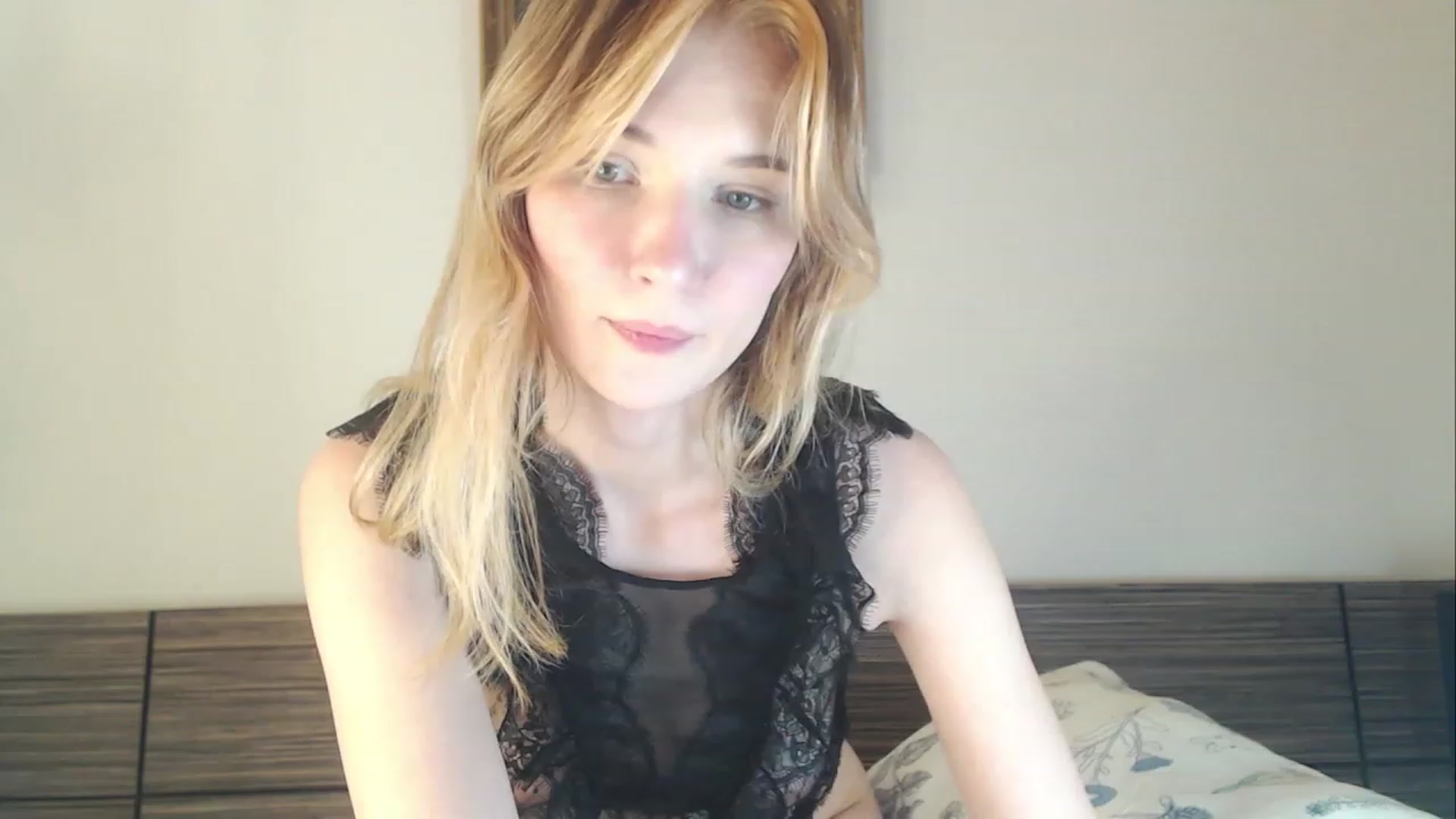 Gallery image thumbnail from Divine_Rapier's myfreecams stream on, 01/19/2024, 19:41 image 10 of 20
