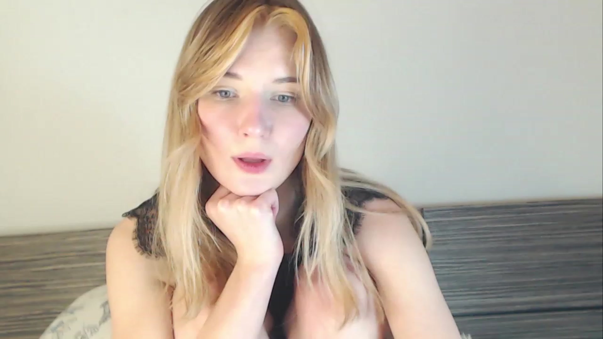 Gallery image thumbnail from Divine_Rapier's myfreecams stream on, 01/19/2024, 20:27 image 11 of 20