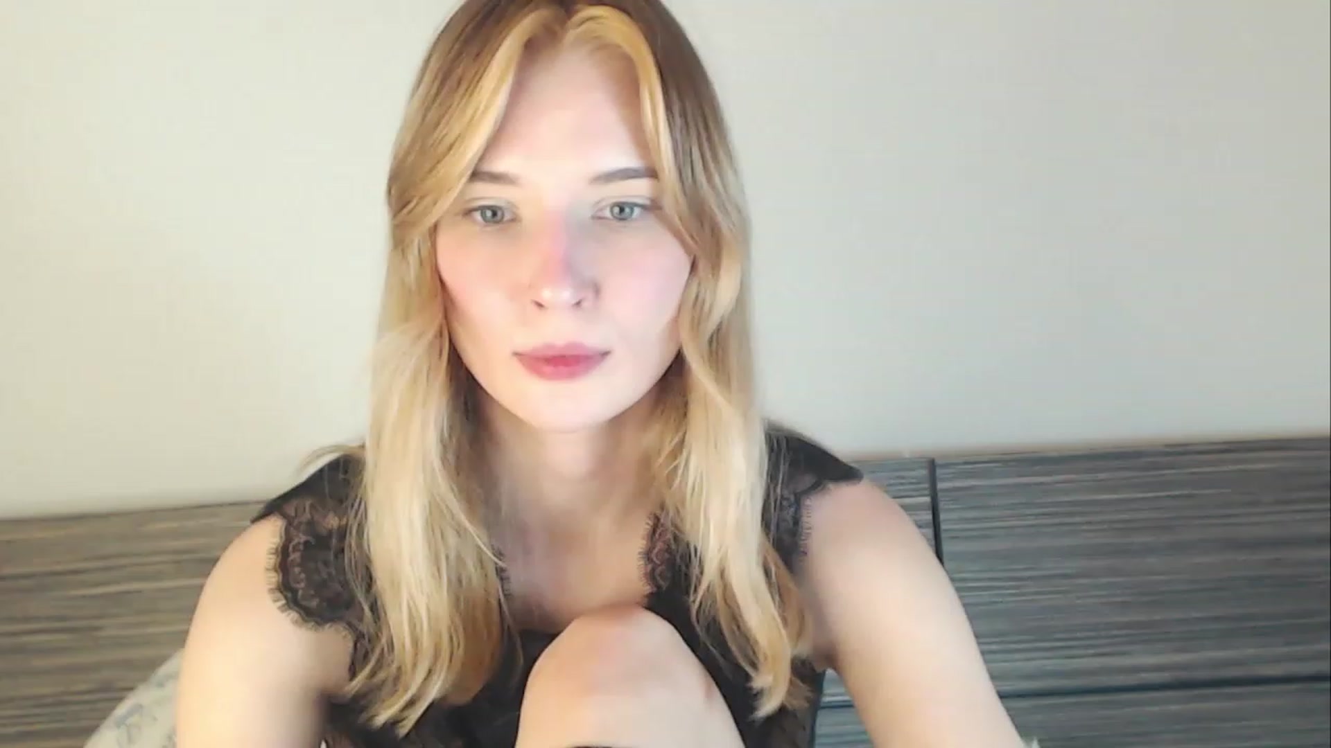 Gallery image thumbnail from Divine_Rapier's myfreecams stream on, 01/19/2024, 20:27 image 17 of 20