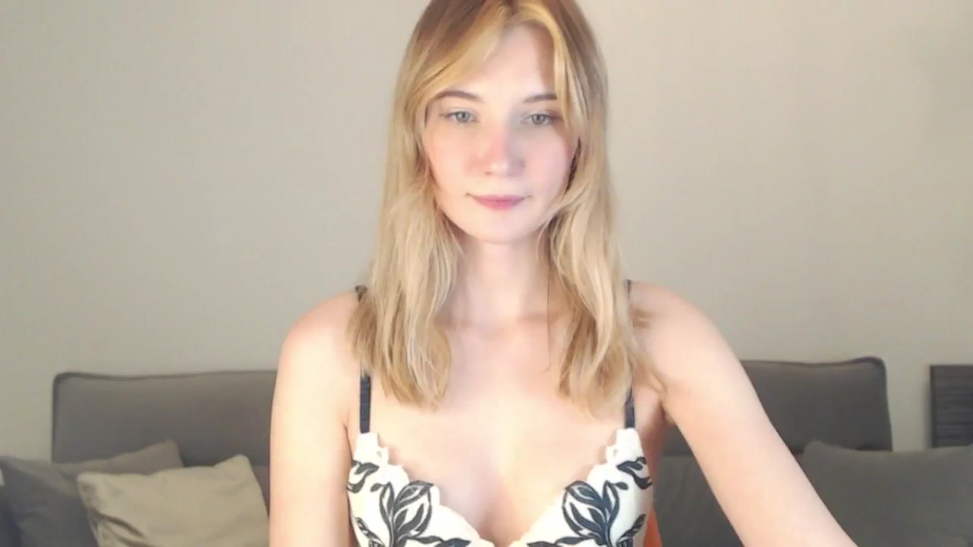 Gallery image thumbnail from Divine_Rapier's myfreecams stream on, 02/05/2024, 19:11 image 12 of 20
