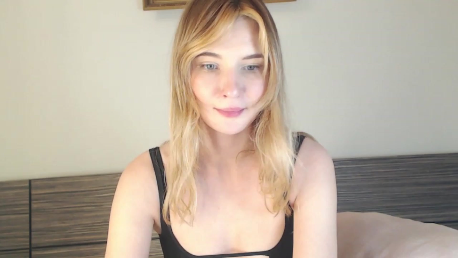 Gallery image thumbnail from Divine_Rapier's myfreecams stream on, 02/07/2024, 22:19 image 3 of 20
