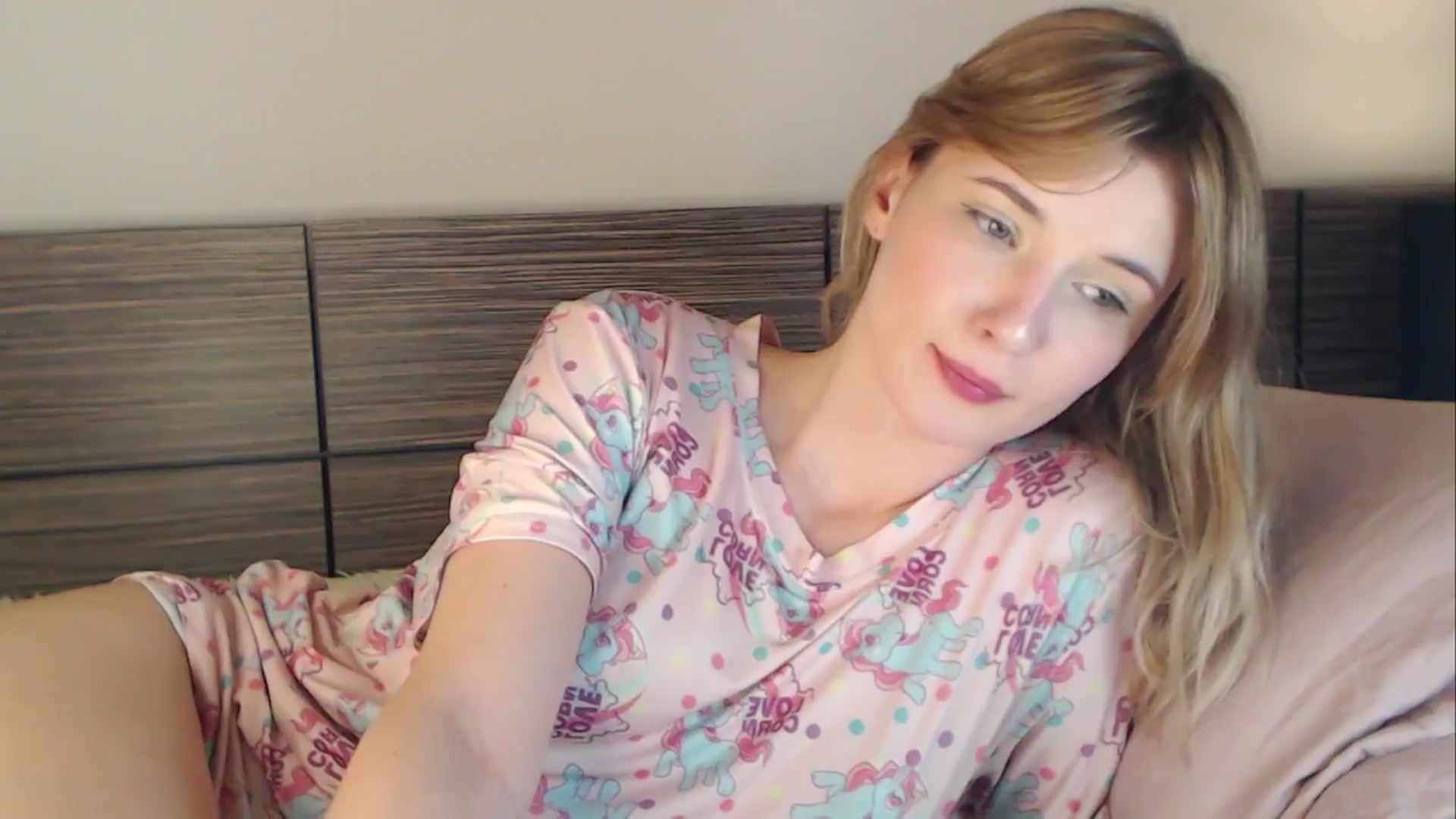 Gallery image thumbnail from Divine_Rapier's myfreecams stream on, 04/04/2024, 18:07 image 9 of 20