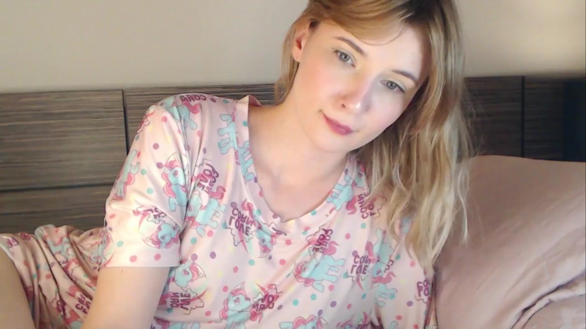 Gallery image thumbnail from Divine_Rapier's myfreecams stream on, 04/04/2024, 18:07 image 10 of 20